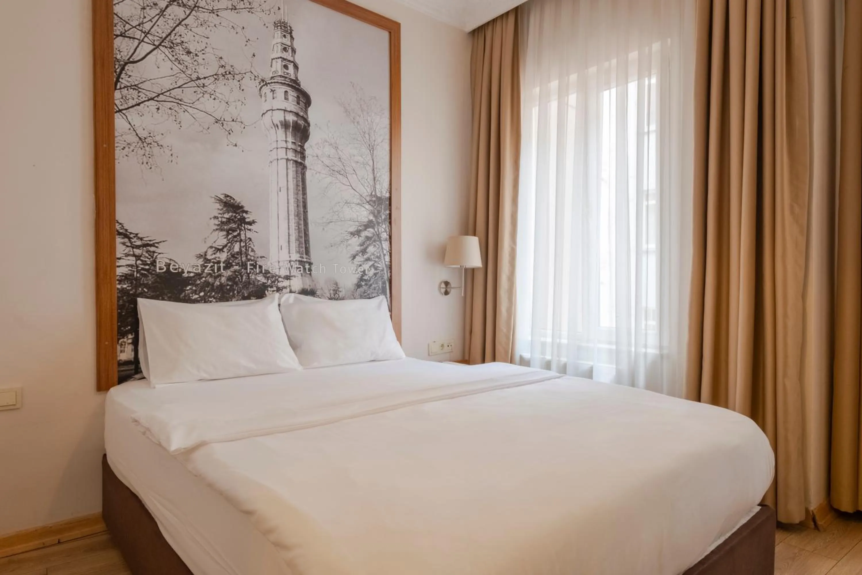 Photo of the whole room, Bed in Sisli MLS Hotel