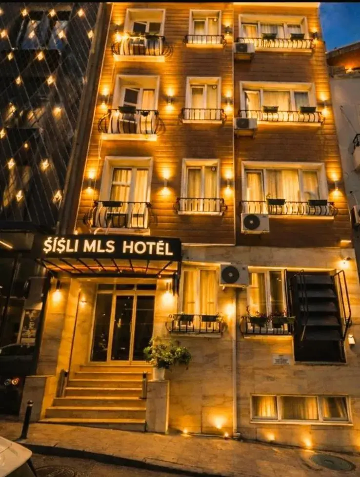 Property building in Sisli MLS Hotel Property building in Sisli MLS Hotel