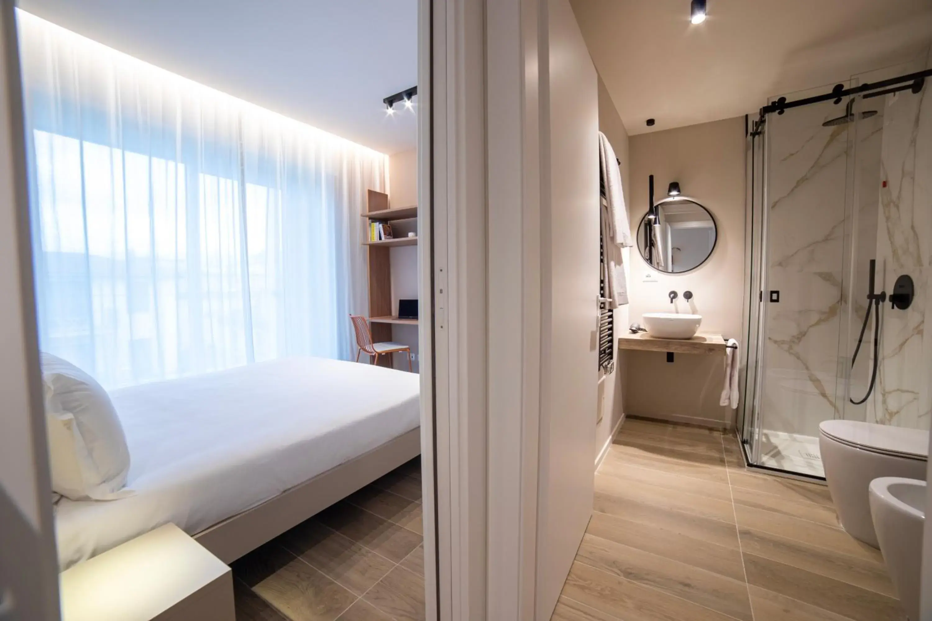 Shower, Bed in Be Mate Torino Centro Shower, Bed in Be Mate Torino Centro