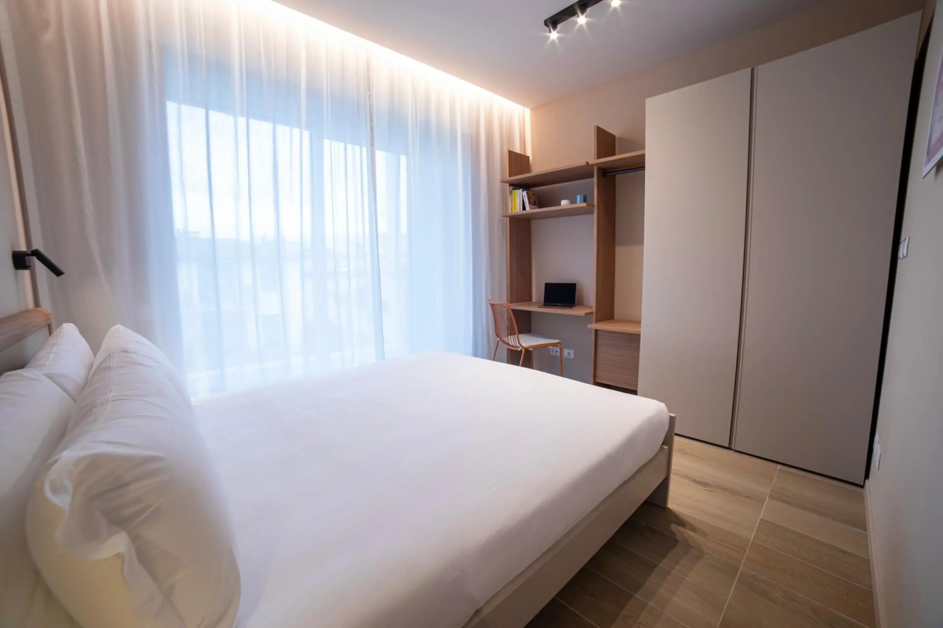 Bed in Be Mate Torino Centro Bed in Be Mate Torino Centro