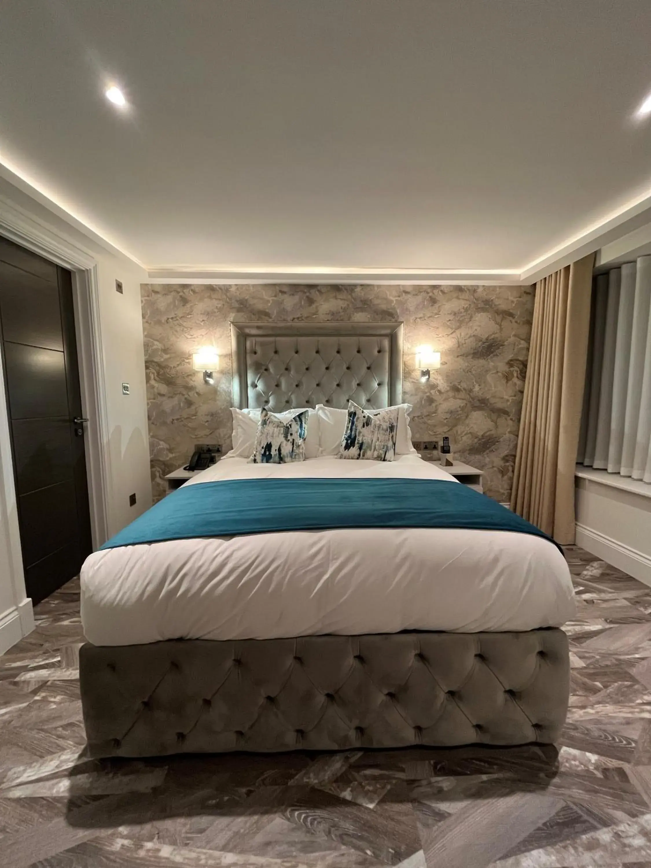 Double Room in Philharmonic Hotel Double Room in Philharmonic Hotel