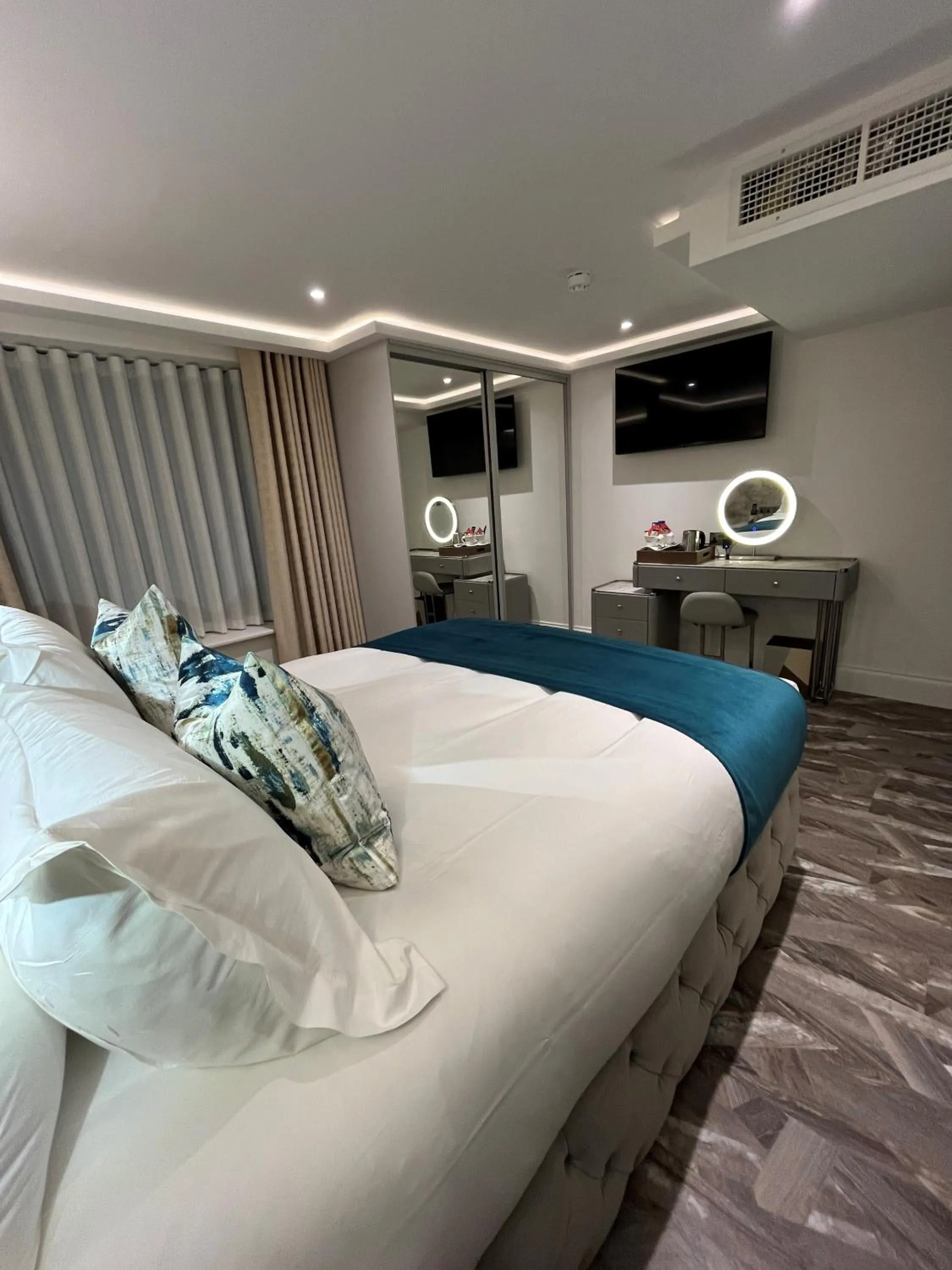 Bed in Philharmonic Hotel