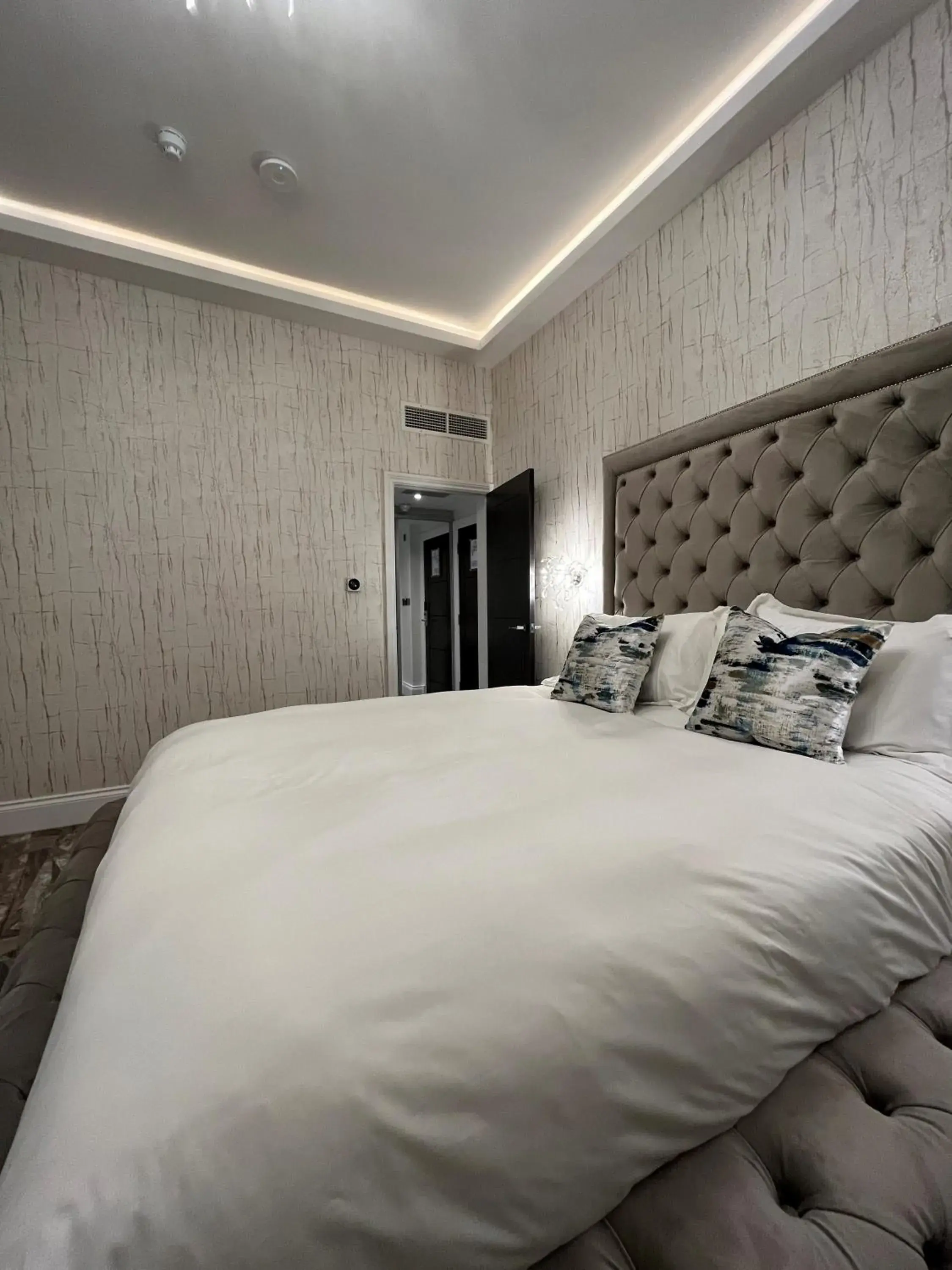 Superior Suite in Philharmonic Hotel Superior Suite in Philharmonic Hotel