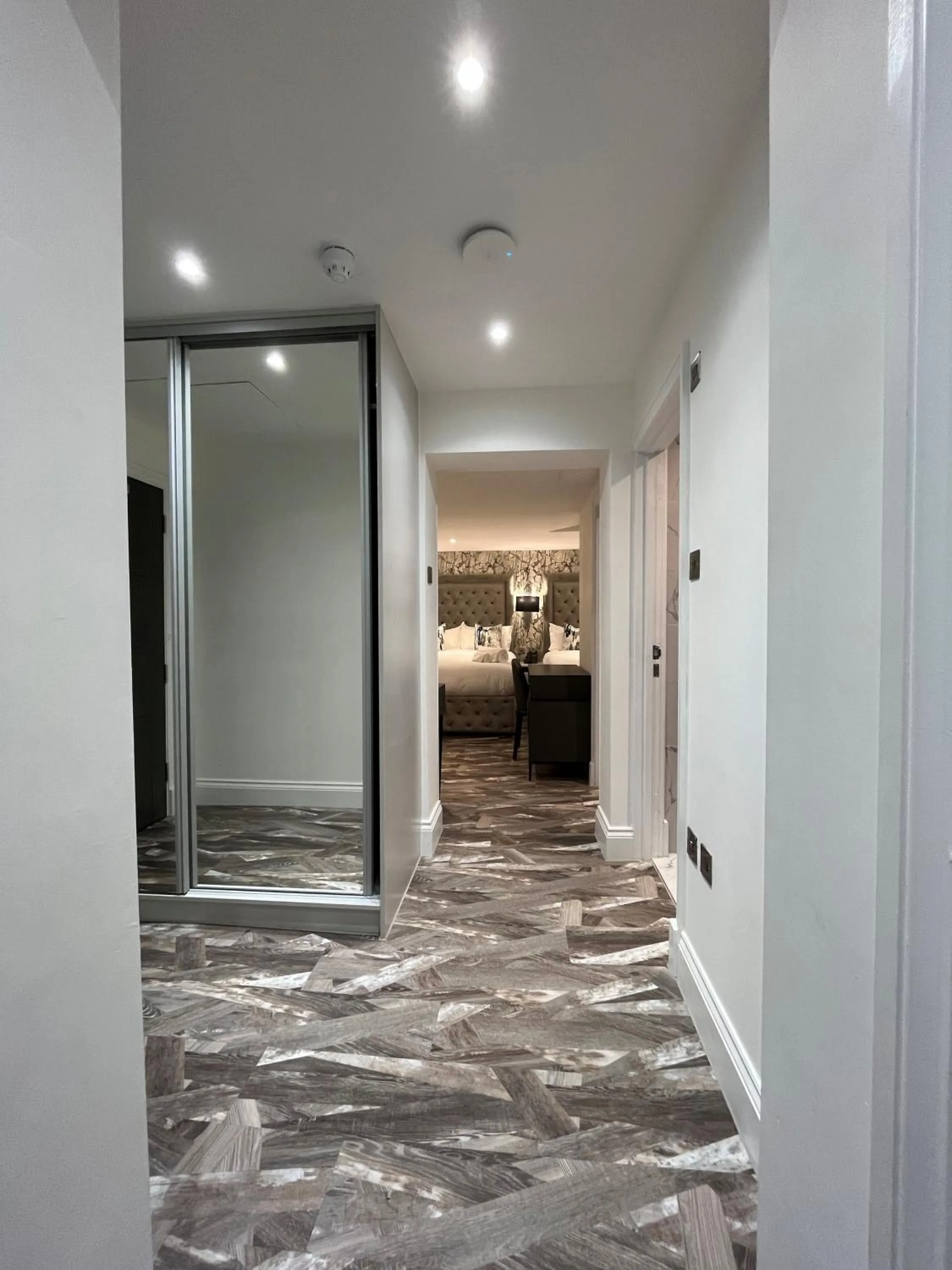 Facade/entrance in Philharmonic Hotel