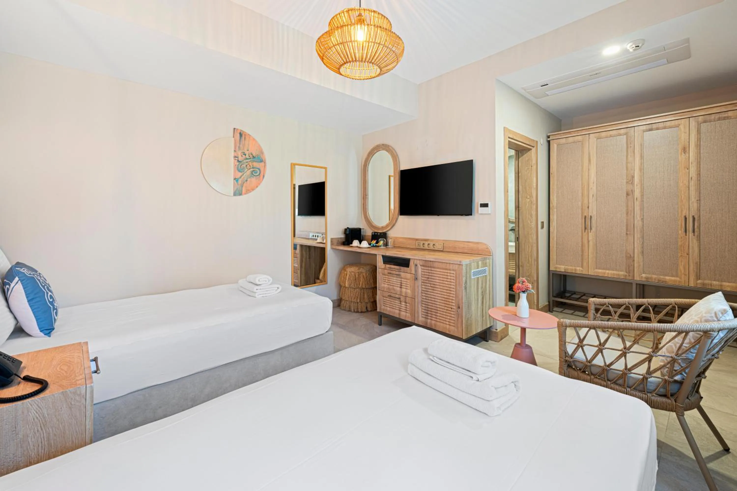 Photo of the whole room, Bed in Suum Bodrum Hotel & Beach - Adult Only