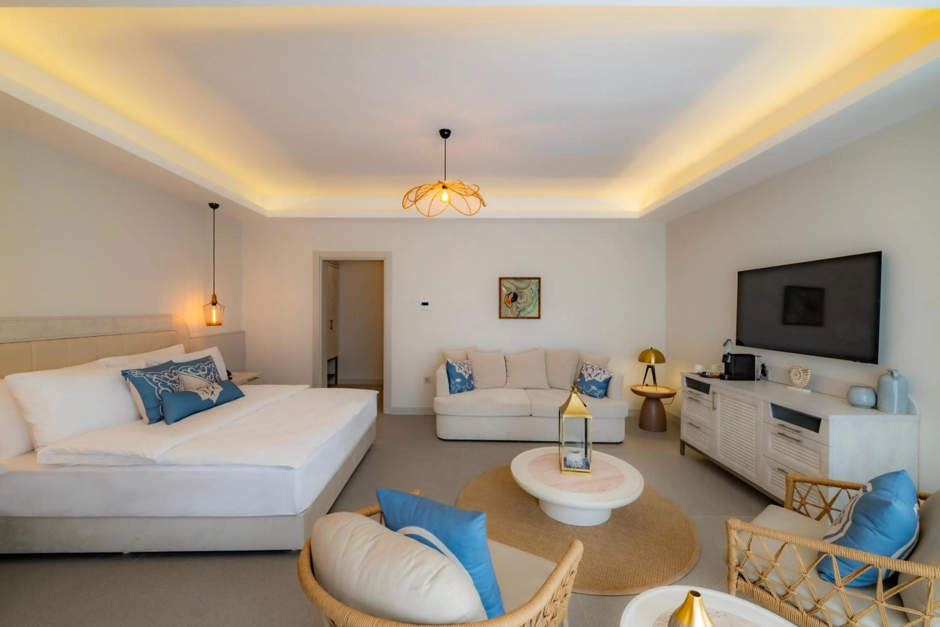 Photo of the whole room, Bed in Suum Bodrum Hotel & Beach - Adult Only
