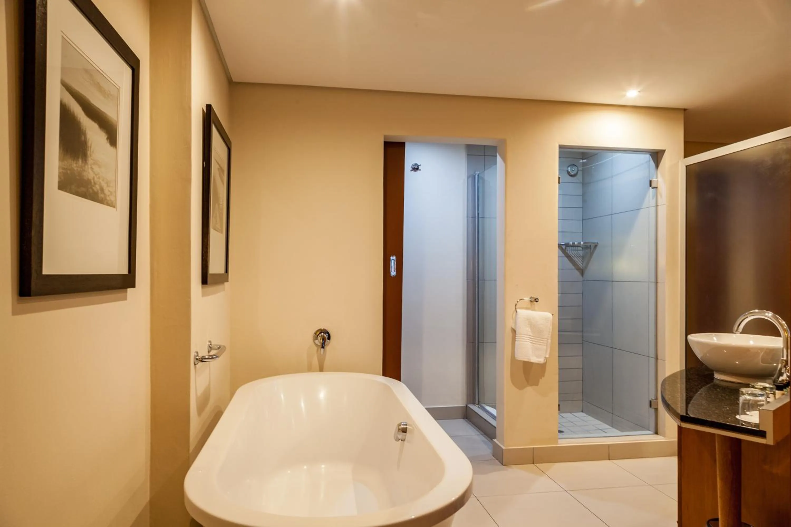 Bathroom in Island Club Hotel & Apartments