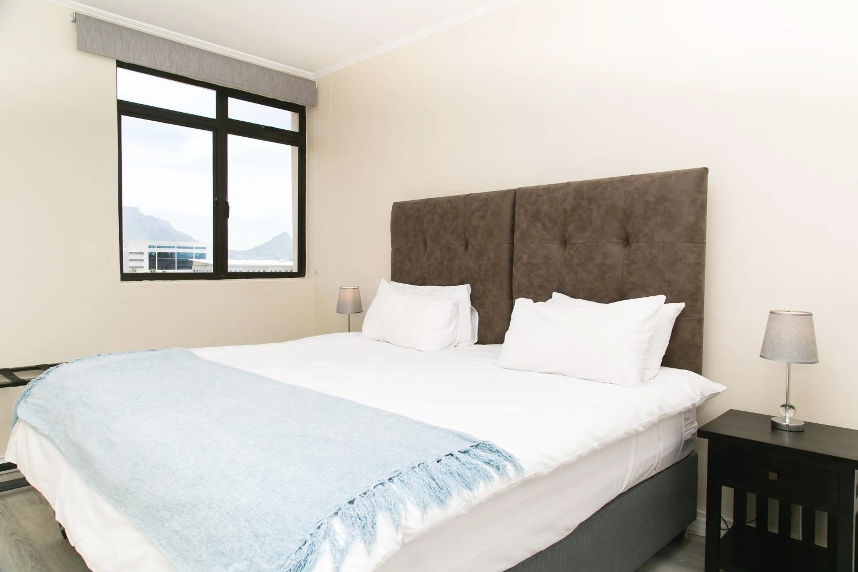 Bedroom, Bed in Island Club Hotel & Apartments