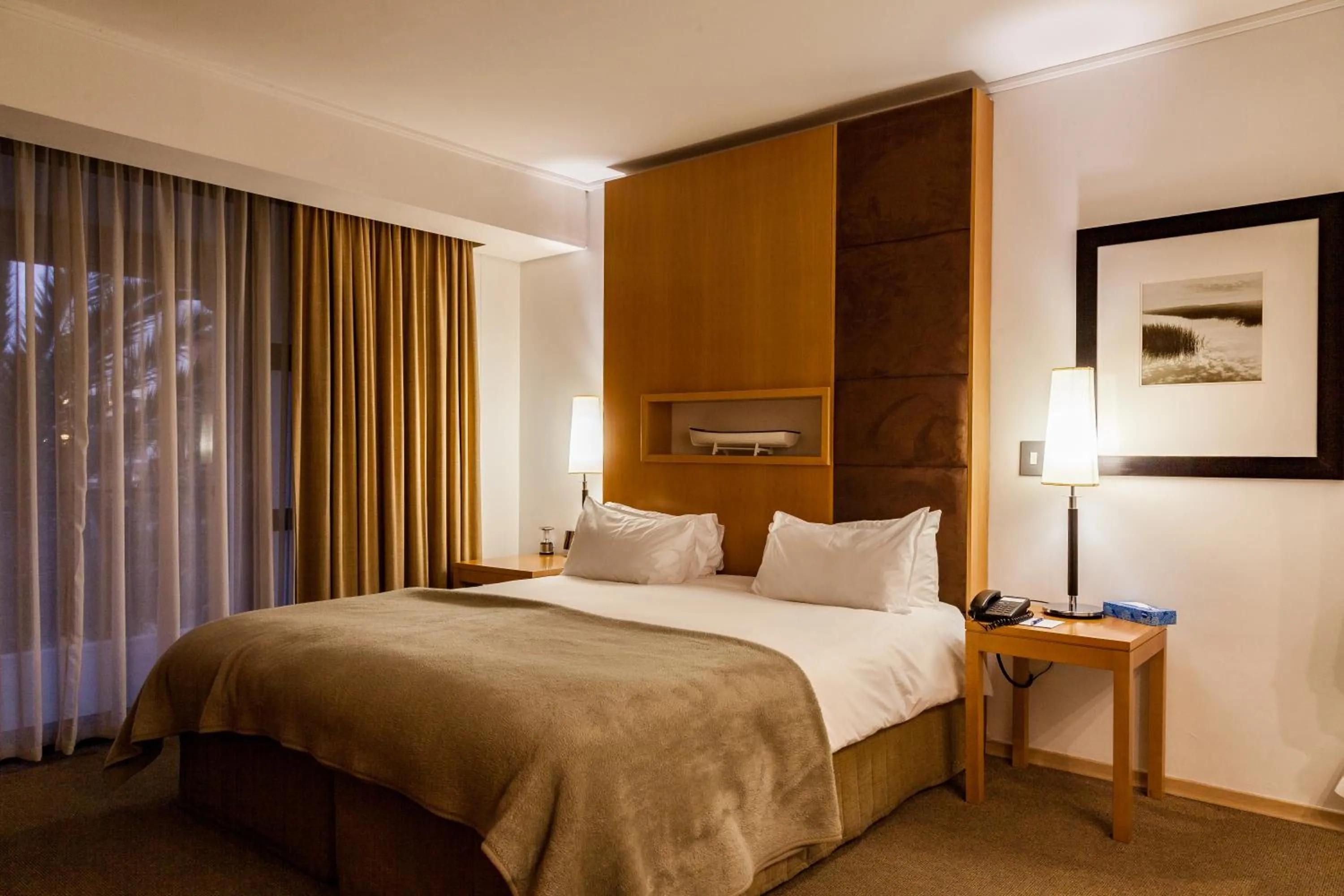 Bedroom, Bed in Island Club Hotel & Apartments