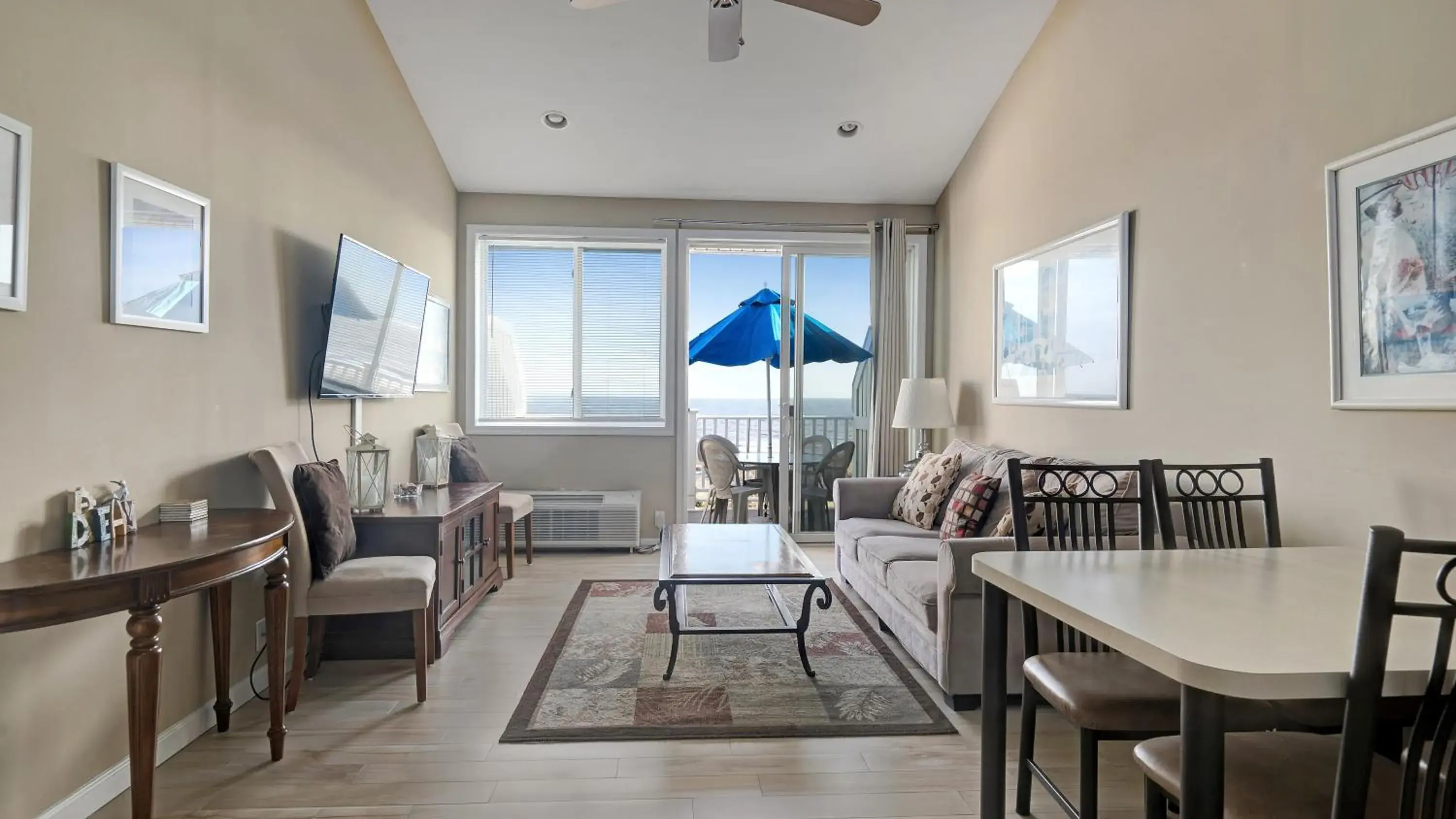 One-Bedroom Apartment with Terrace Upper in Sea Crest One-Bedroom Apartment with Terrace Upper in Sea Crest