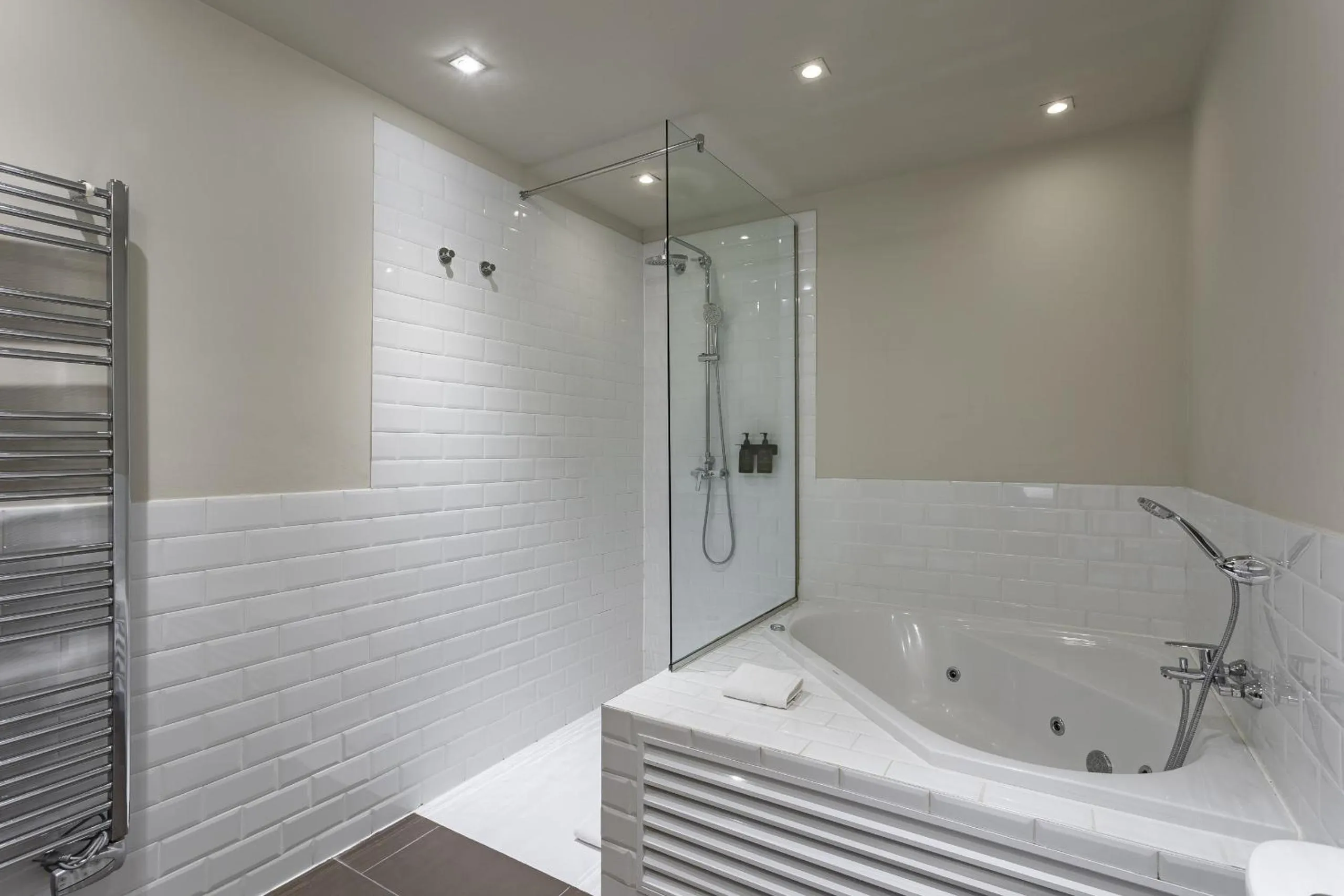 Bathroom in Ola Living Hostal Diagonal