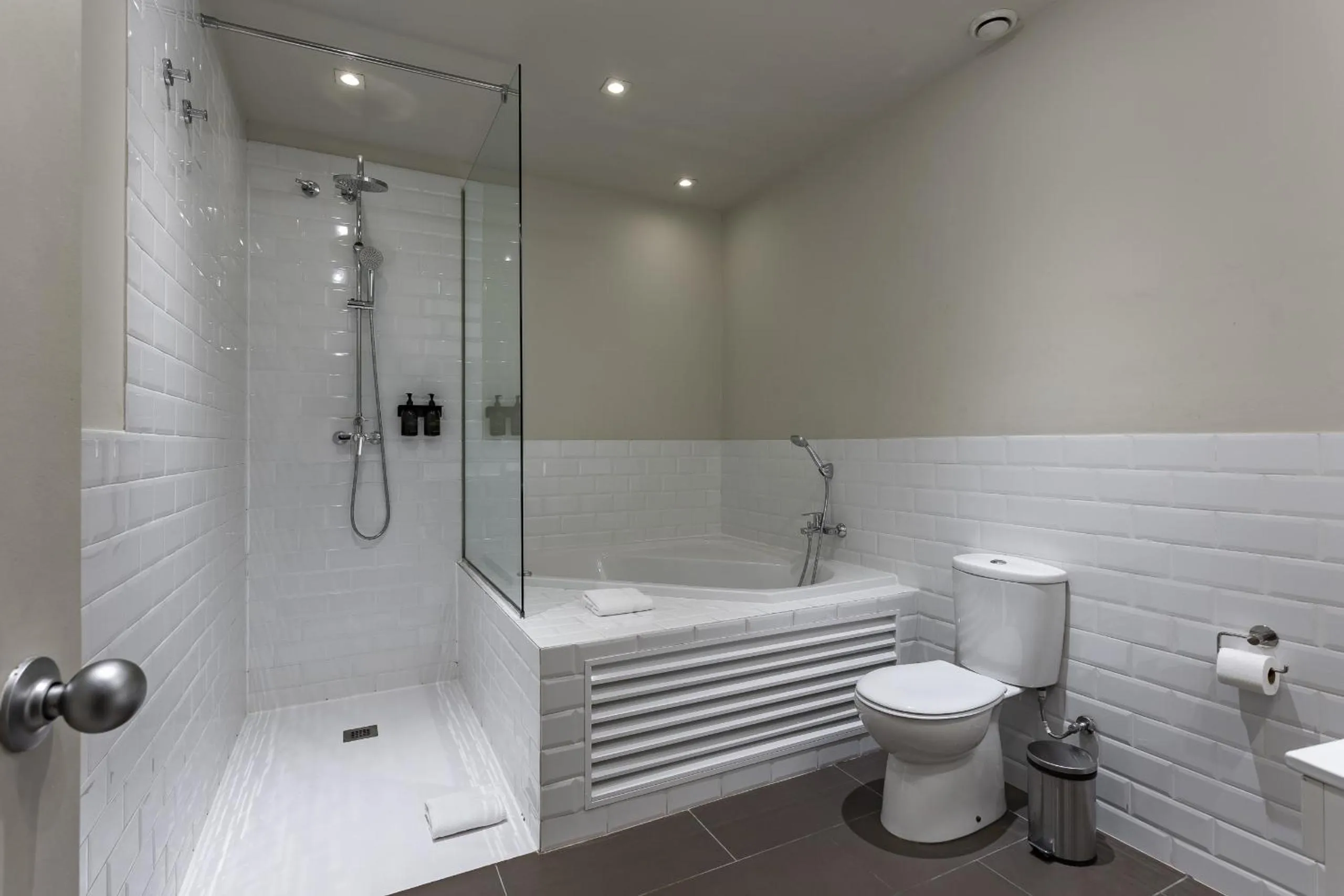 Bathroom in Ola Living Hostal Diagonal