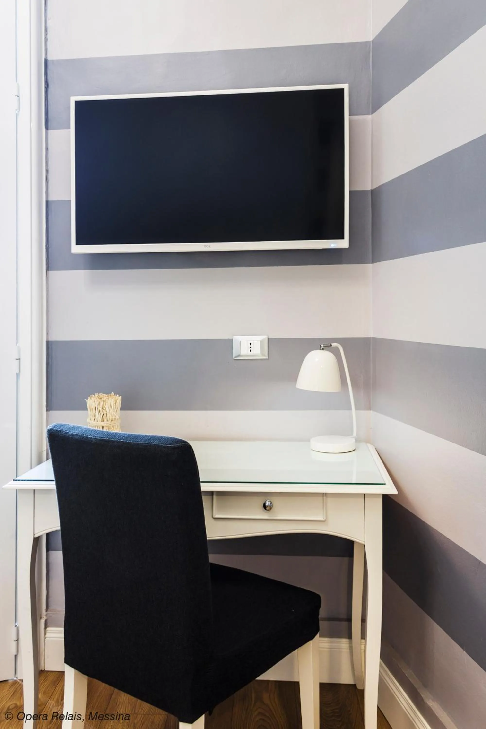 TV and multimedia in Opera Relais