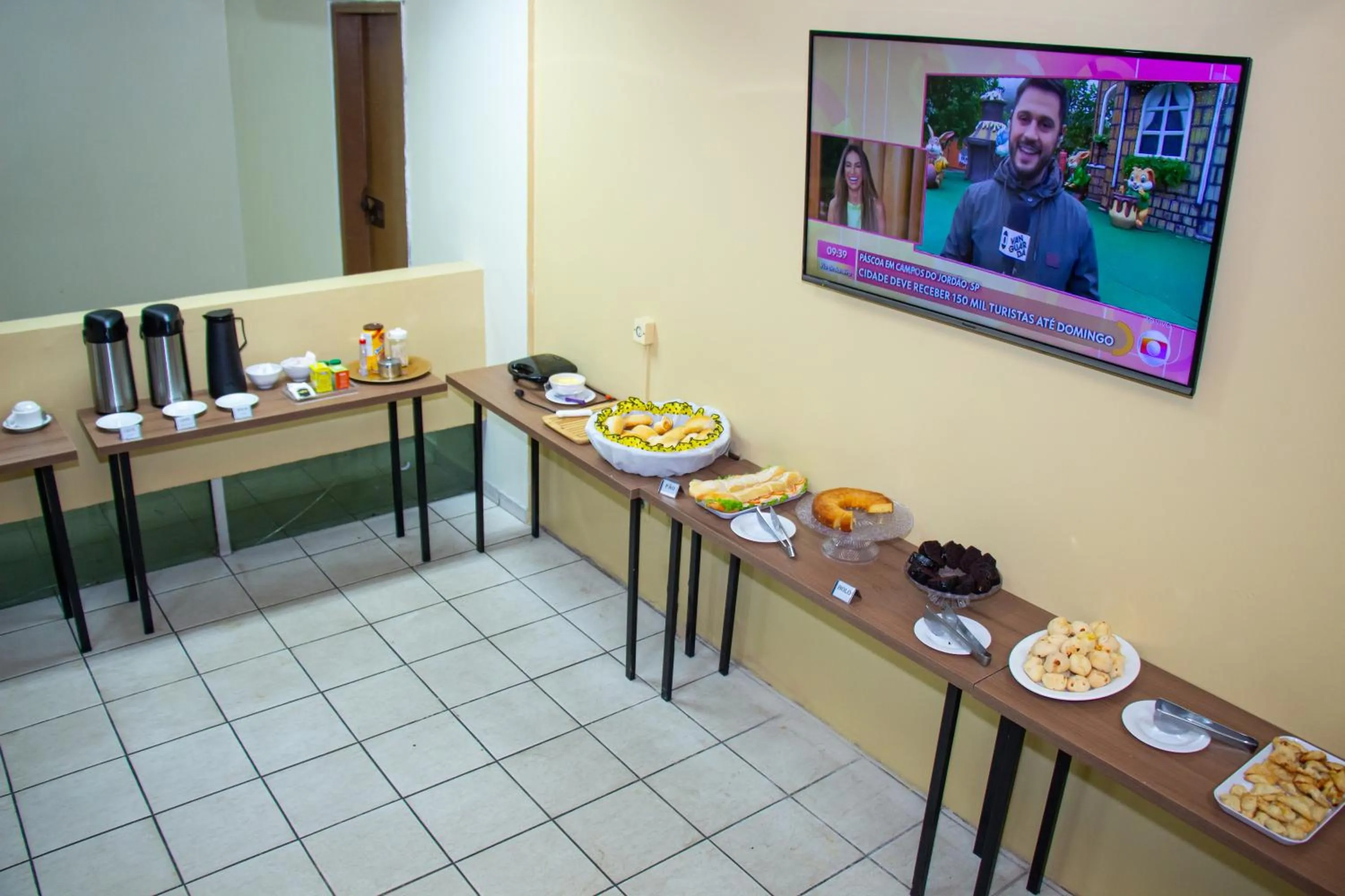Breakfast in Plaza Prestige Hotel Manaus
