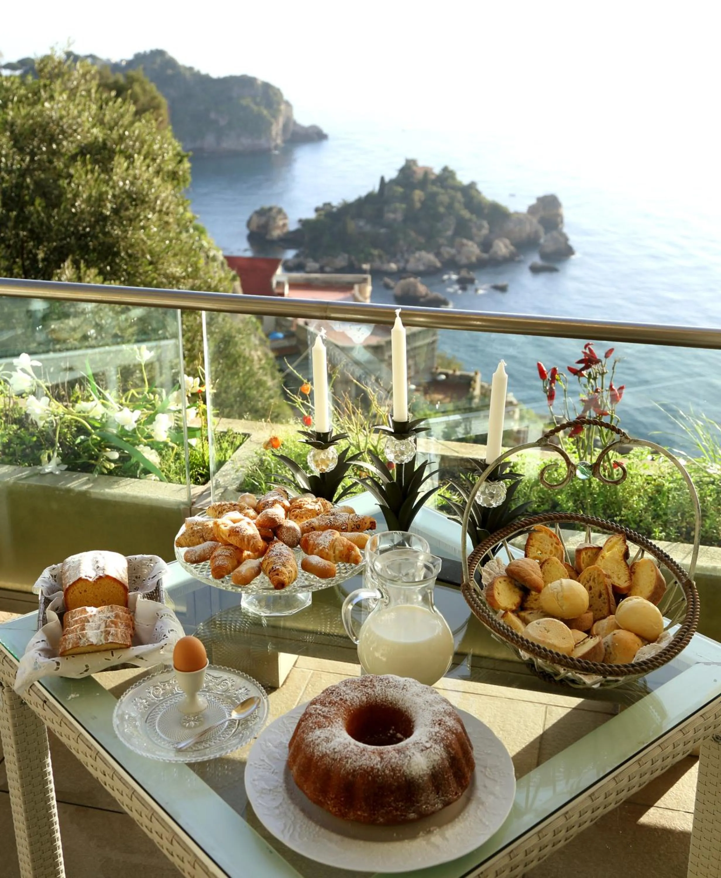 Coffee/tea facilities in Maison Blanche Taormina