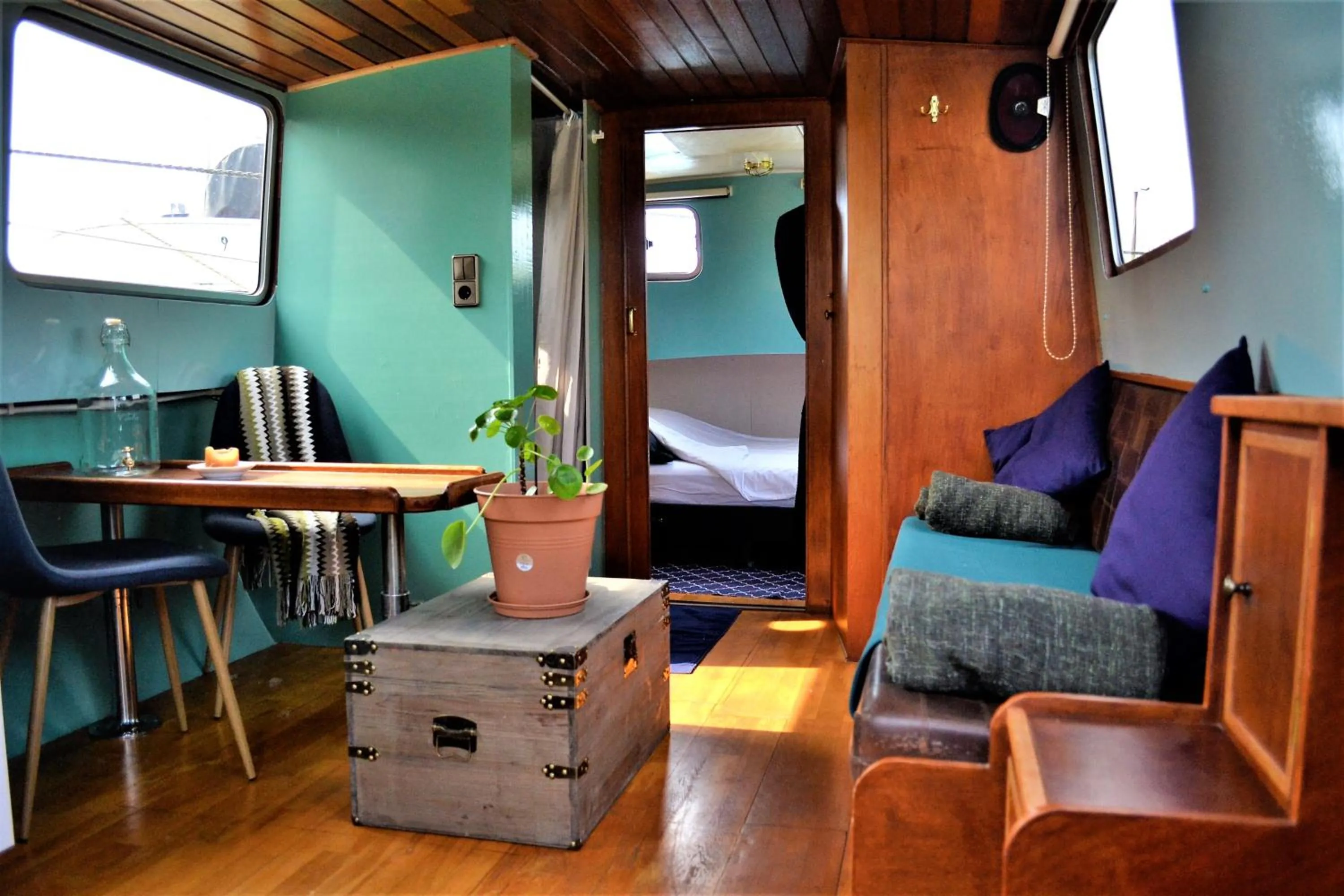 Living room in Floating B&B Amsterdam