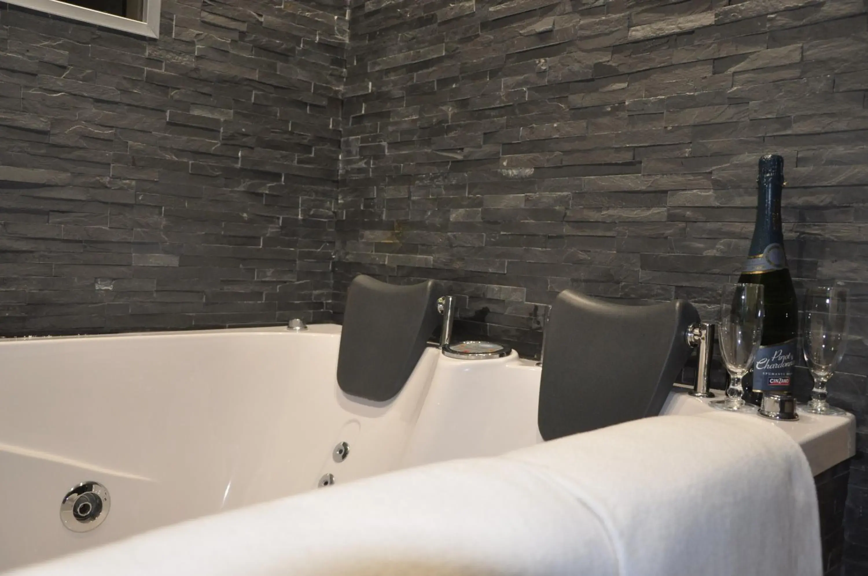 Steam room in Il Corso Suite Steam room in Il Corso Suite