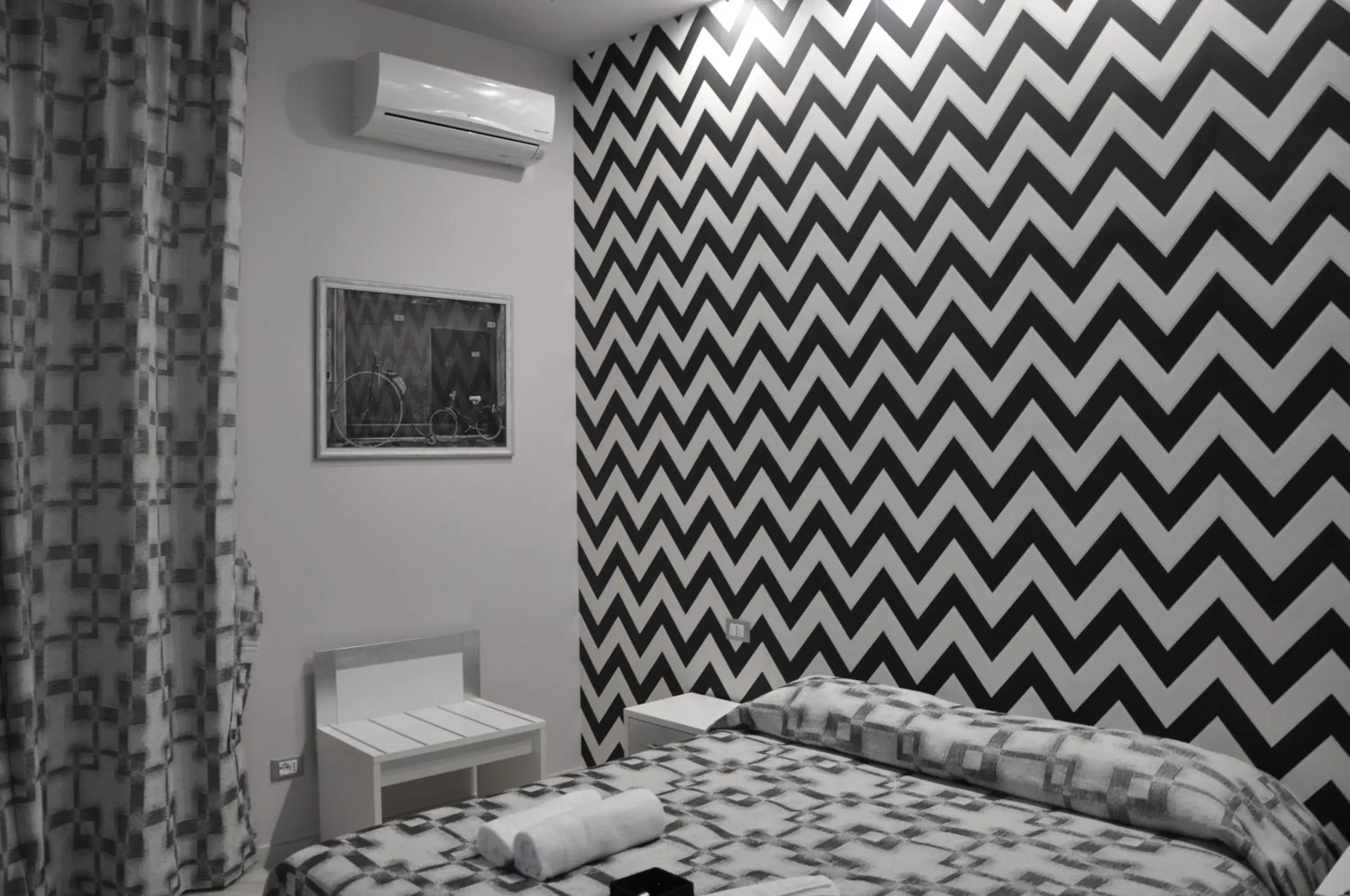 Decorative detail, Bed in Il Corso Suite Decorative detail, Bed in Il Corso Suite