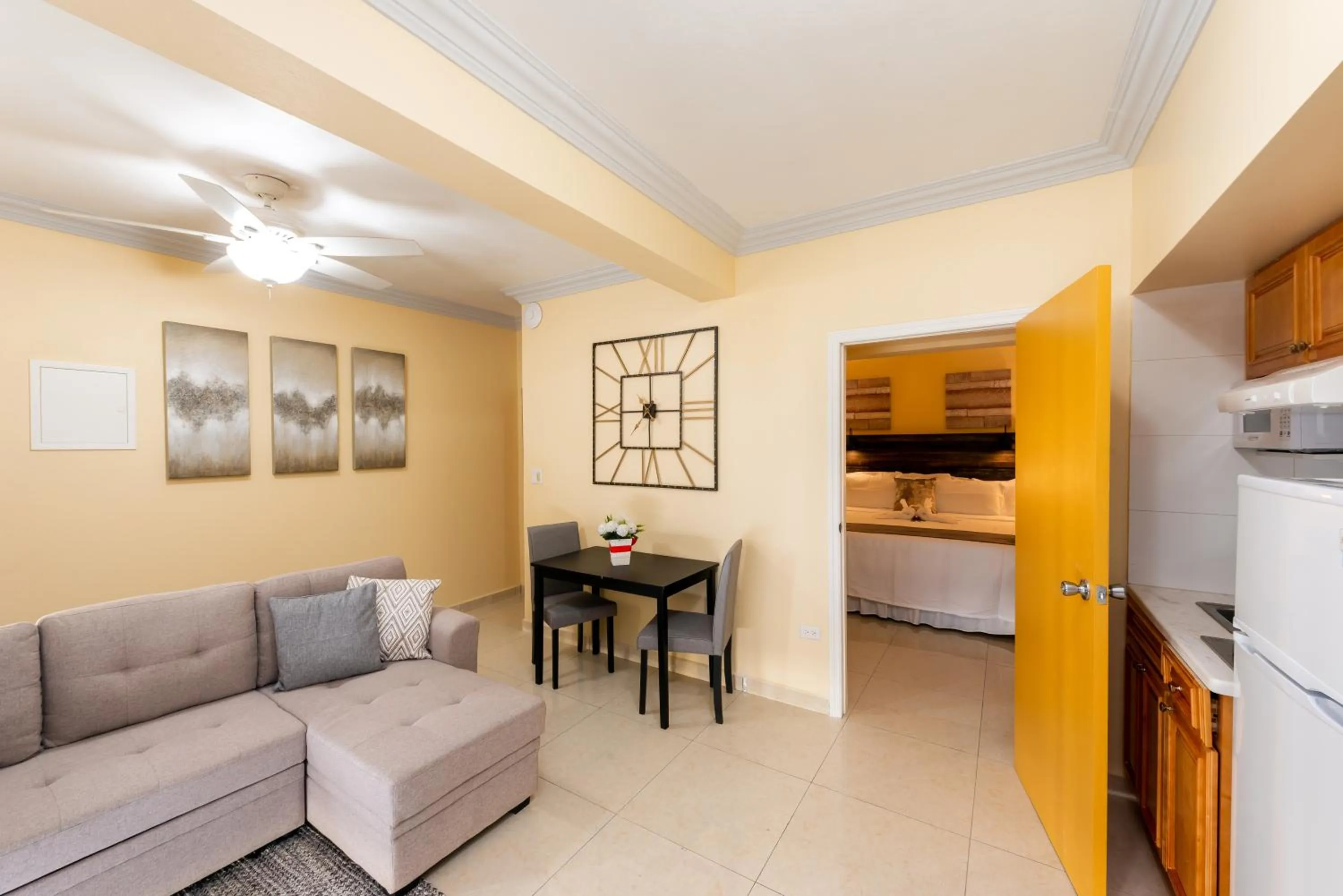 Living room in Baker's Suites