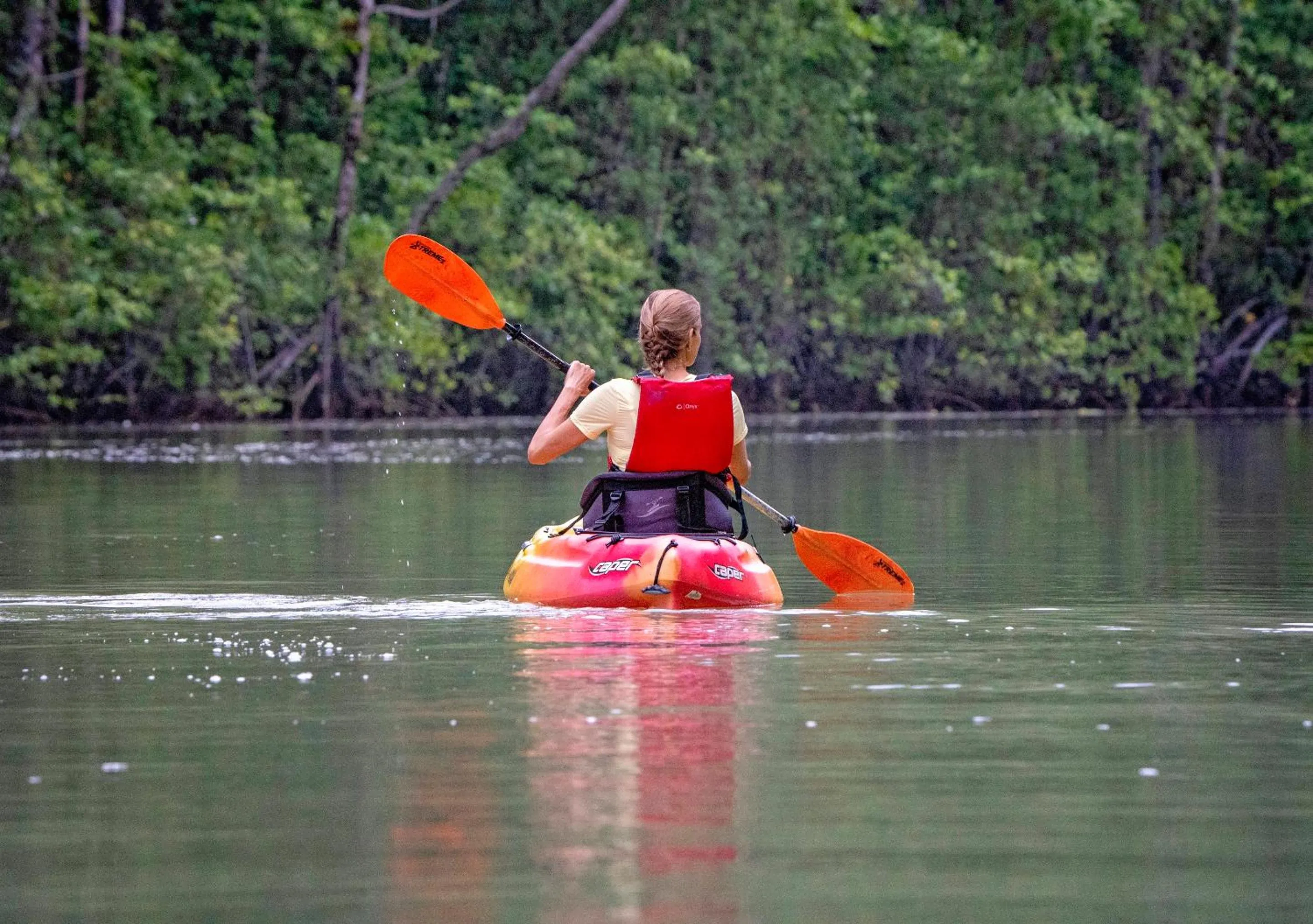 People in Playa Cativo Lodge