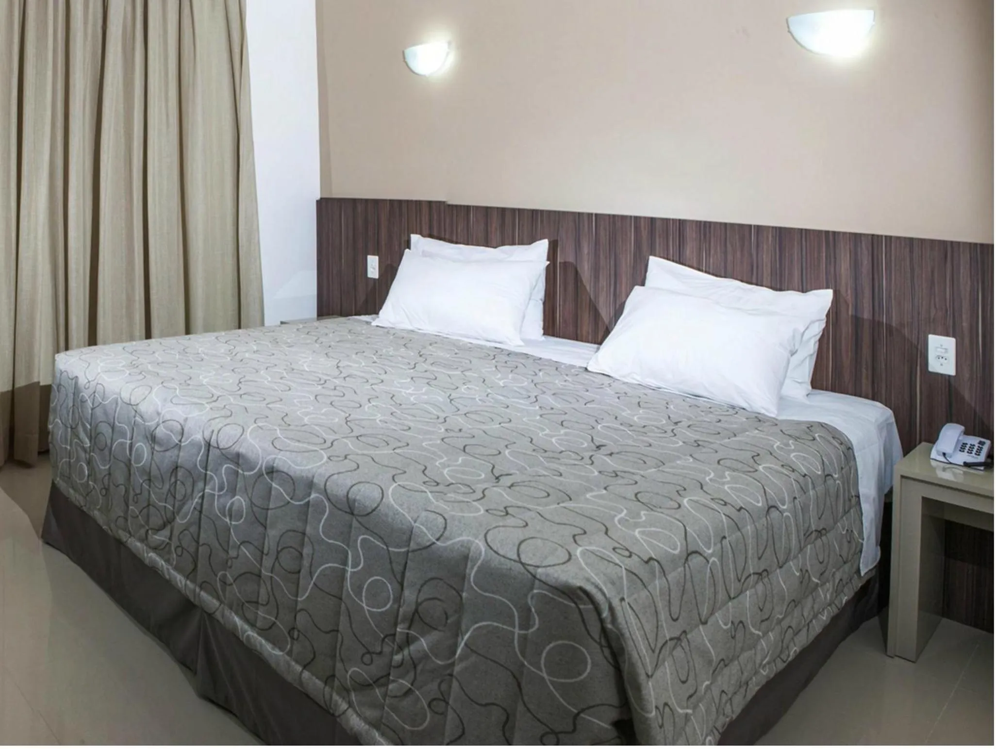 Bed in Hotel Abba Uno