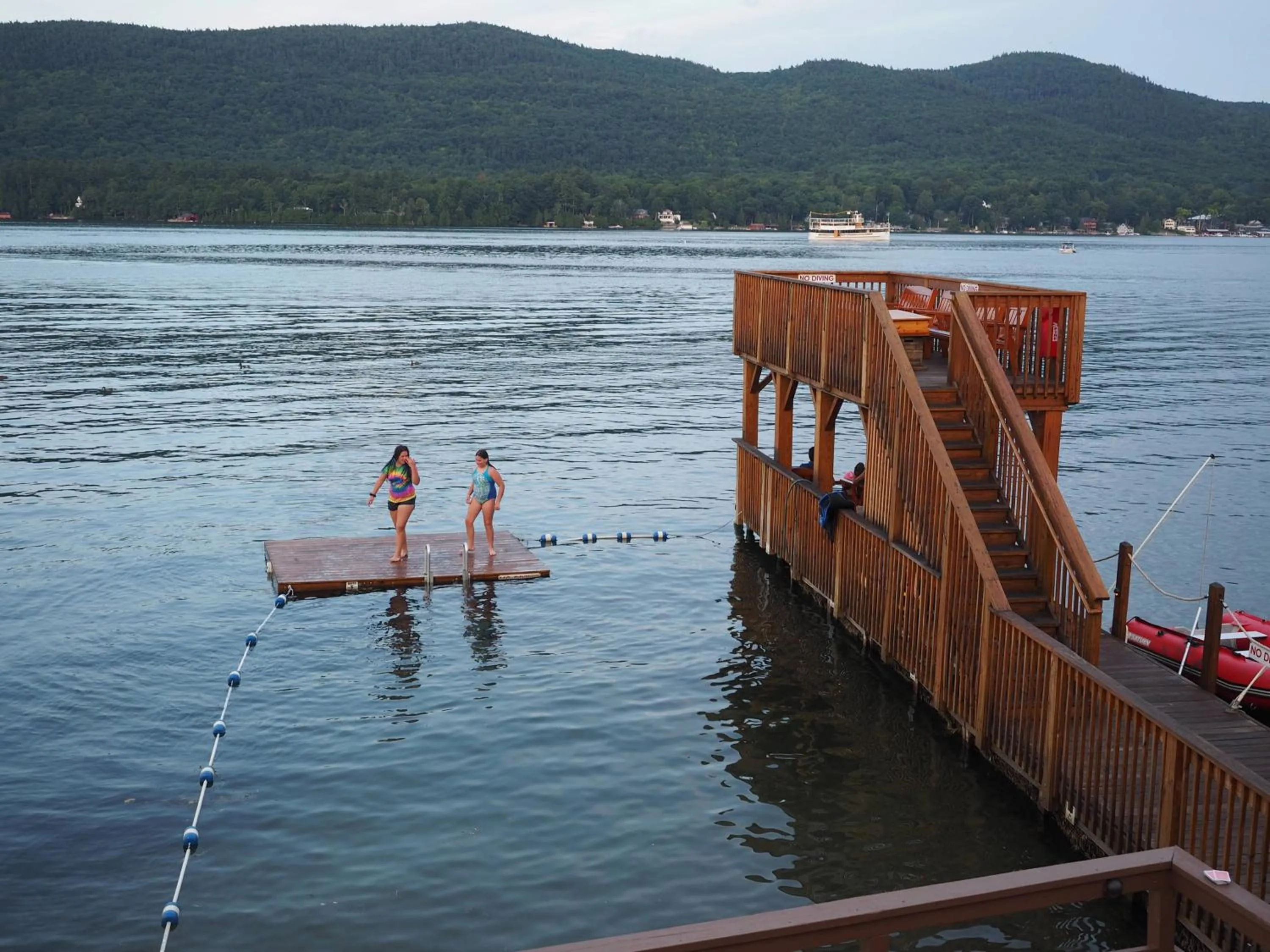 Area and facilities in The Lake Motel