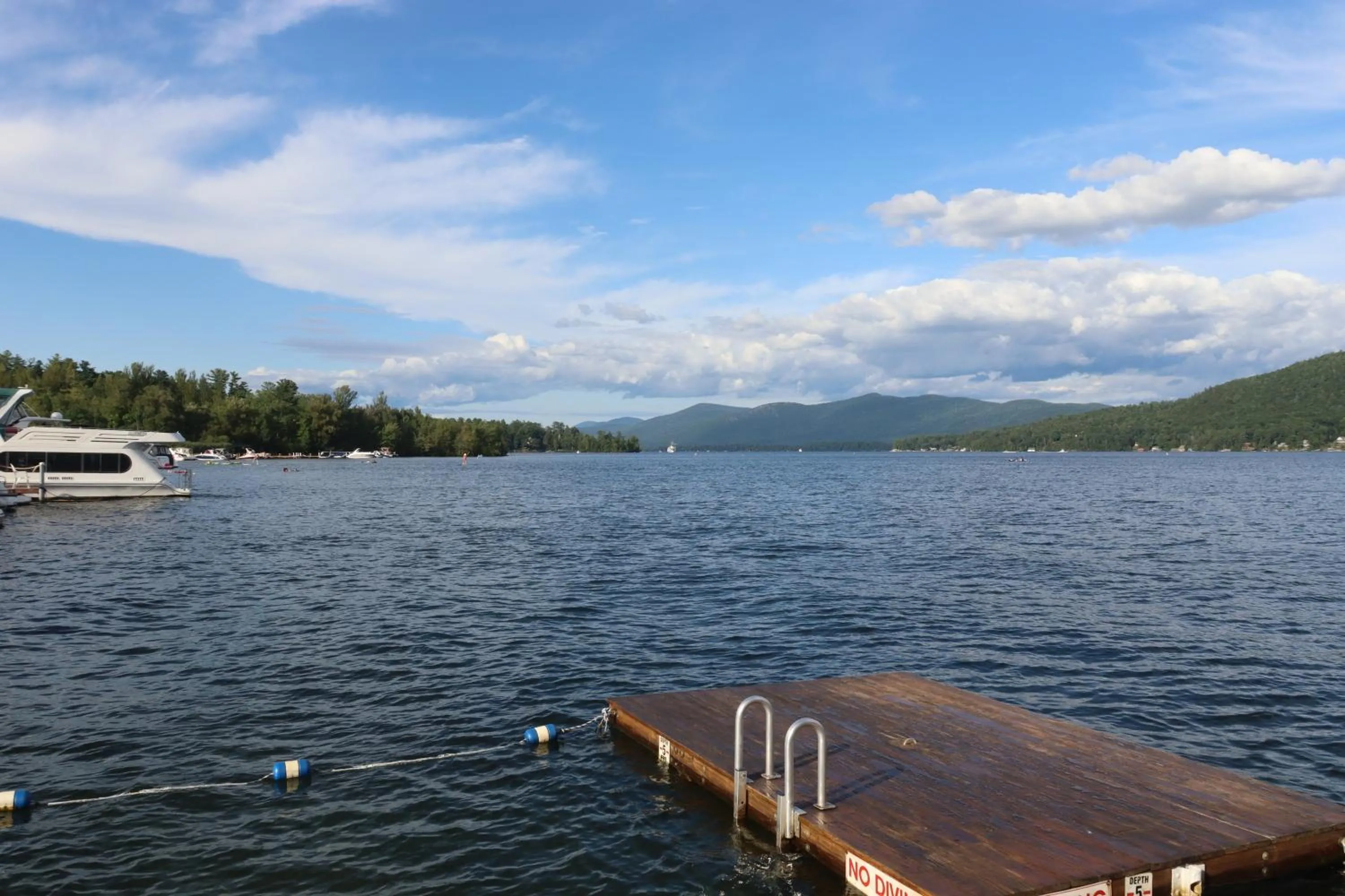 Lake view in The Lake Motel
