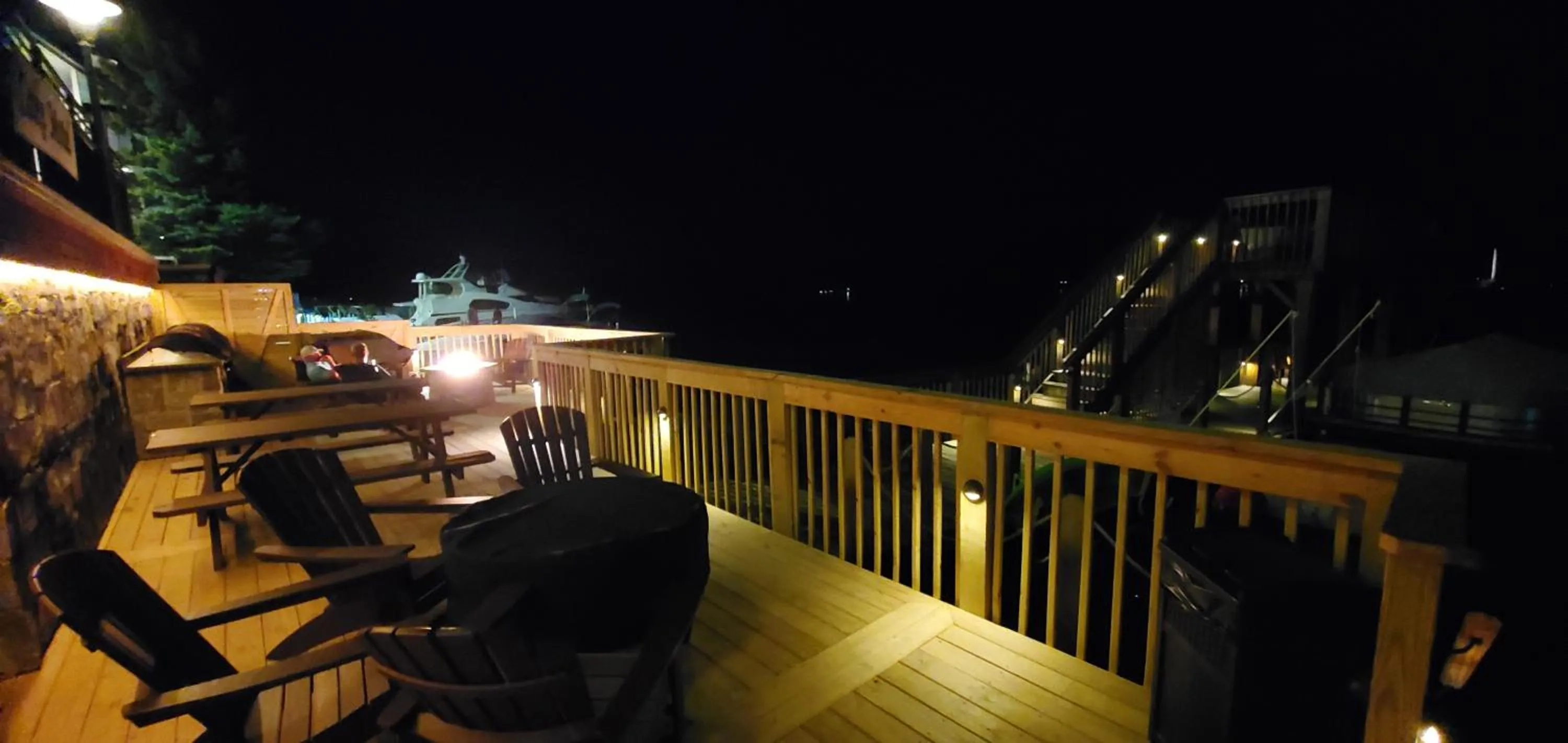 Balcony/Terrace in The Lake Motel