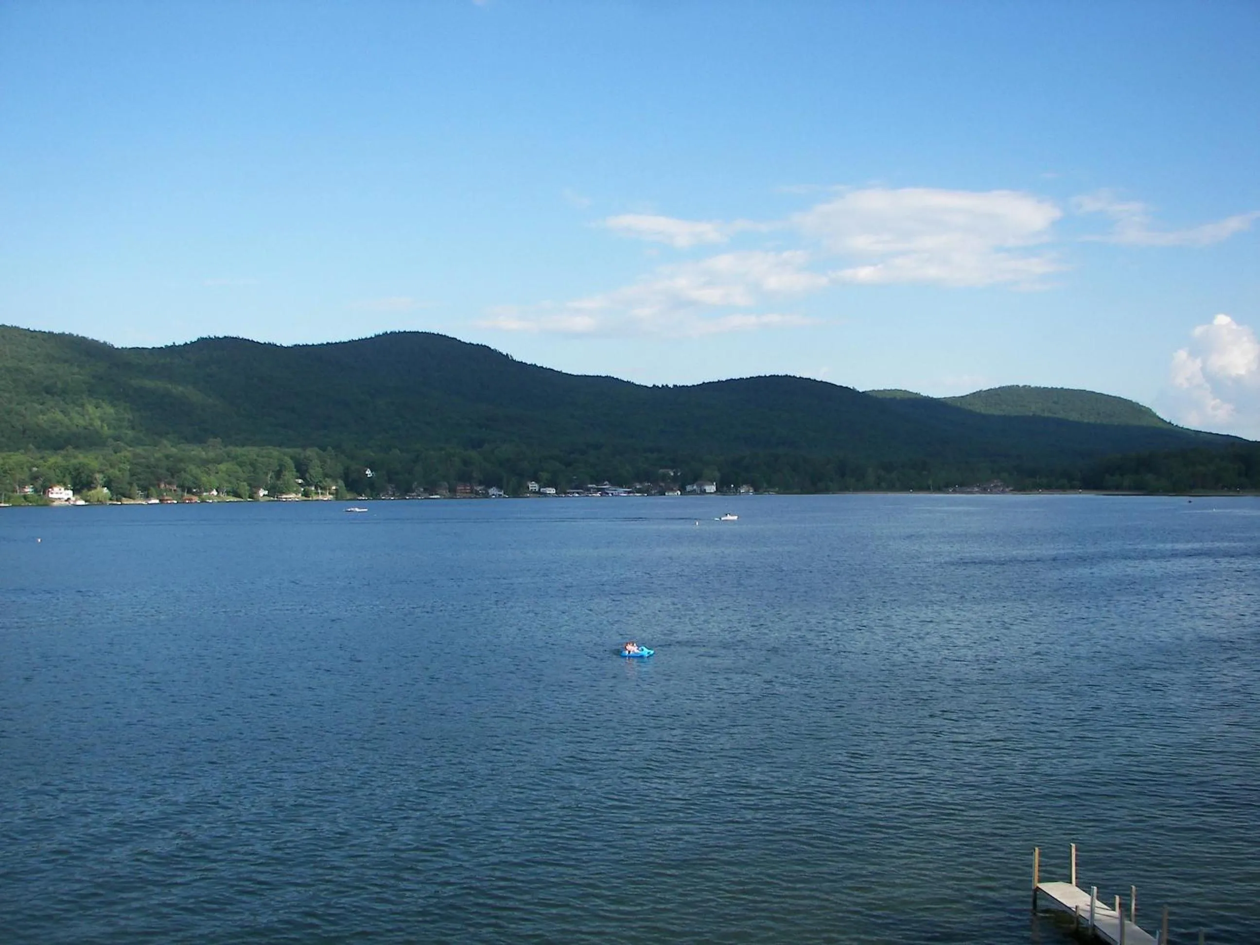 Lake view in The Lake Motel