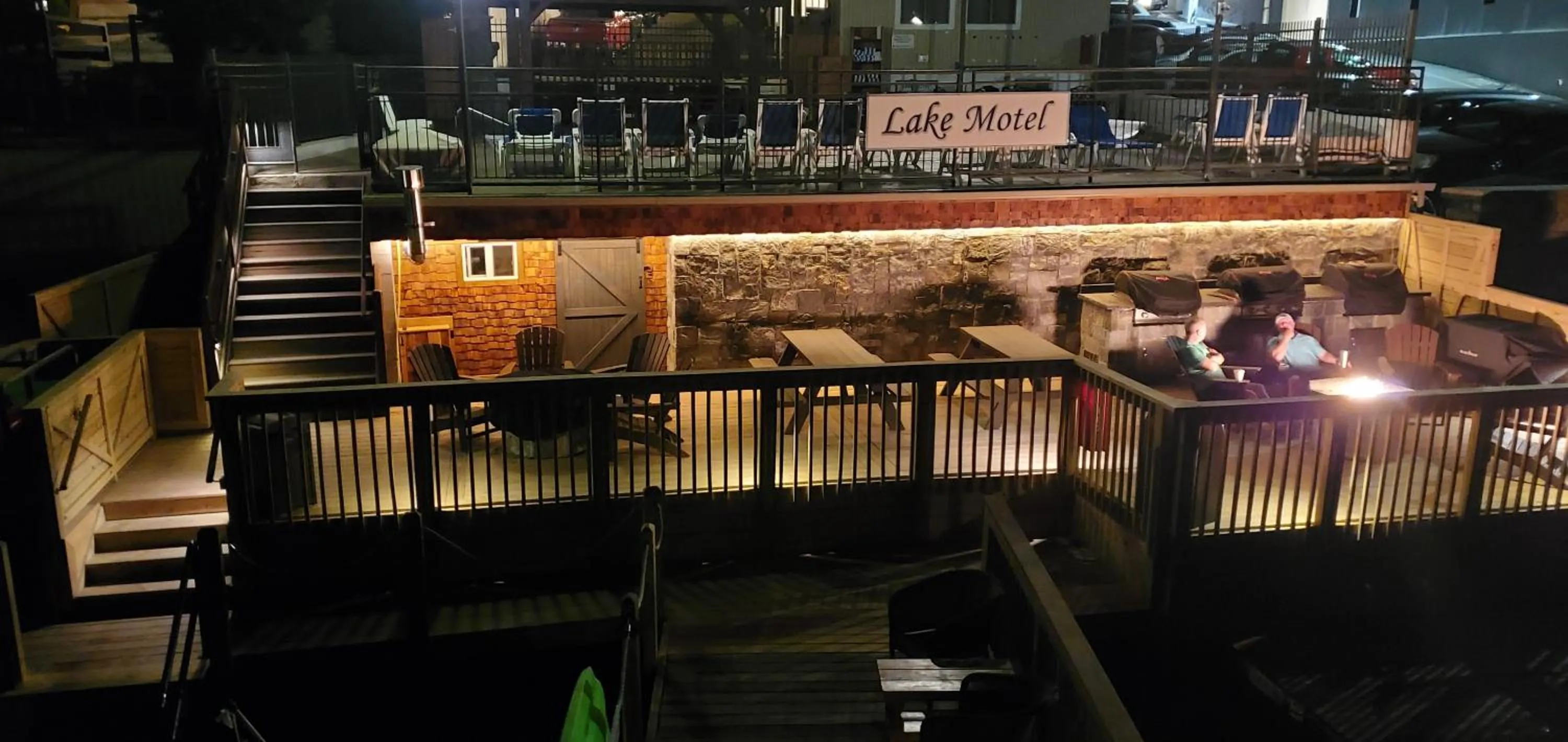 Property building in The Lake Motel