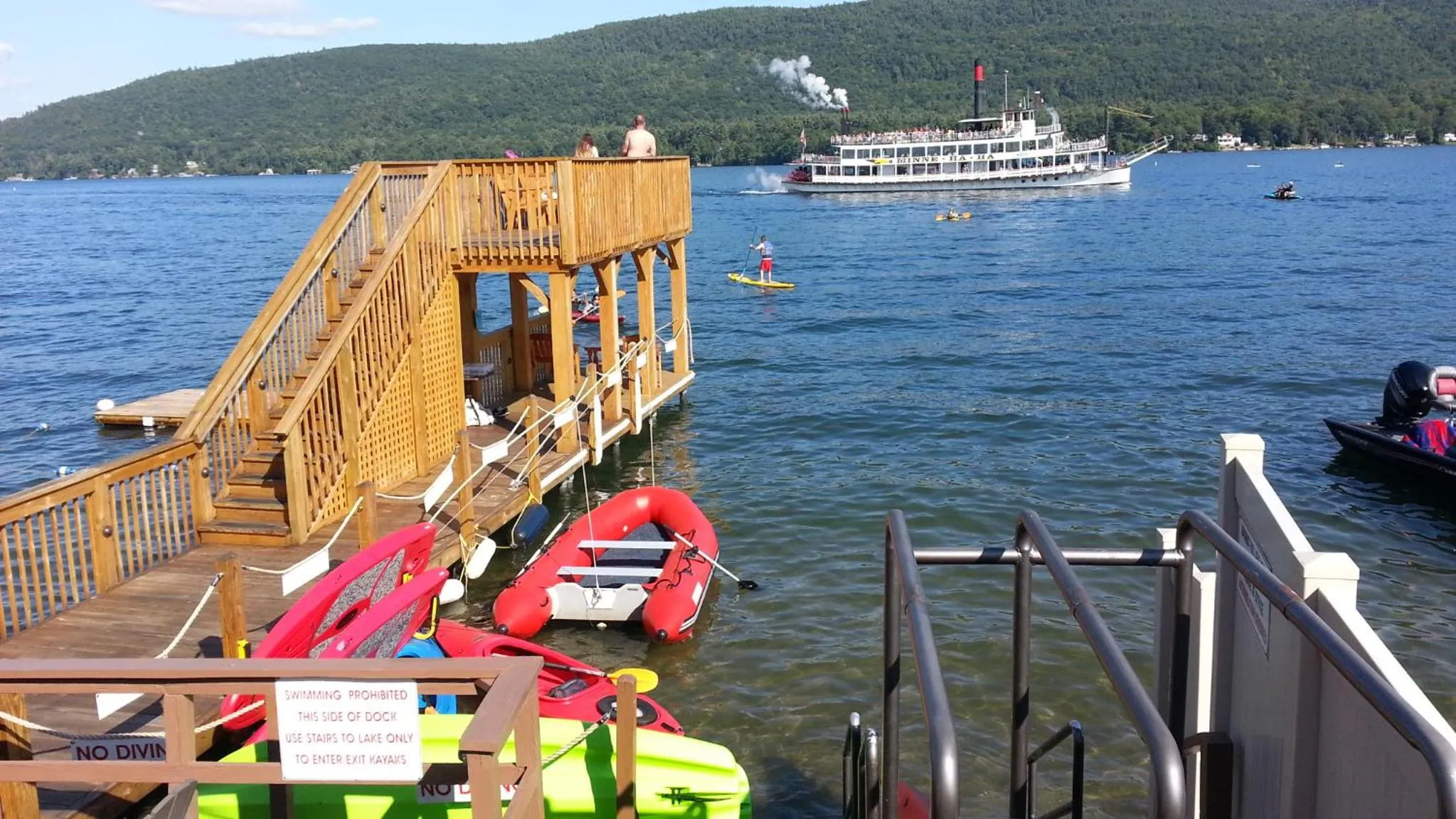 Balcony/Terrace in The Lake Motel