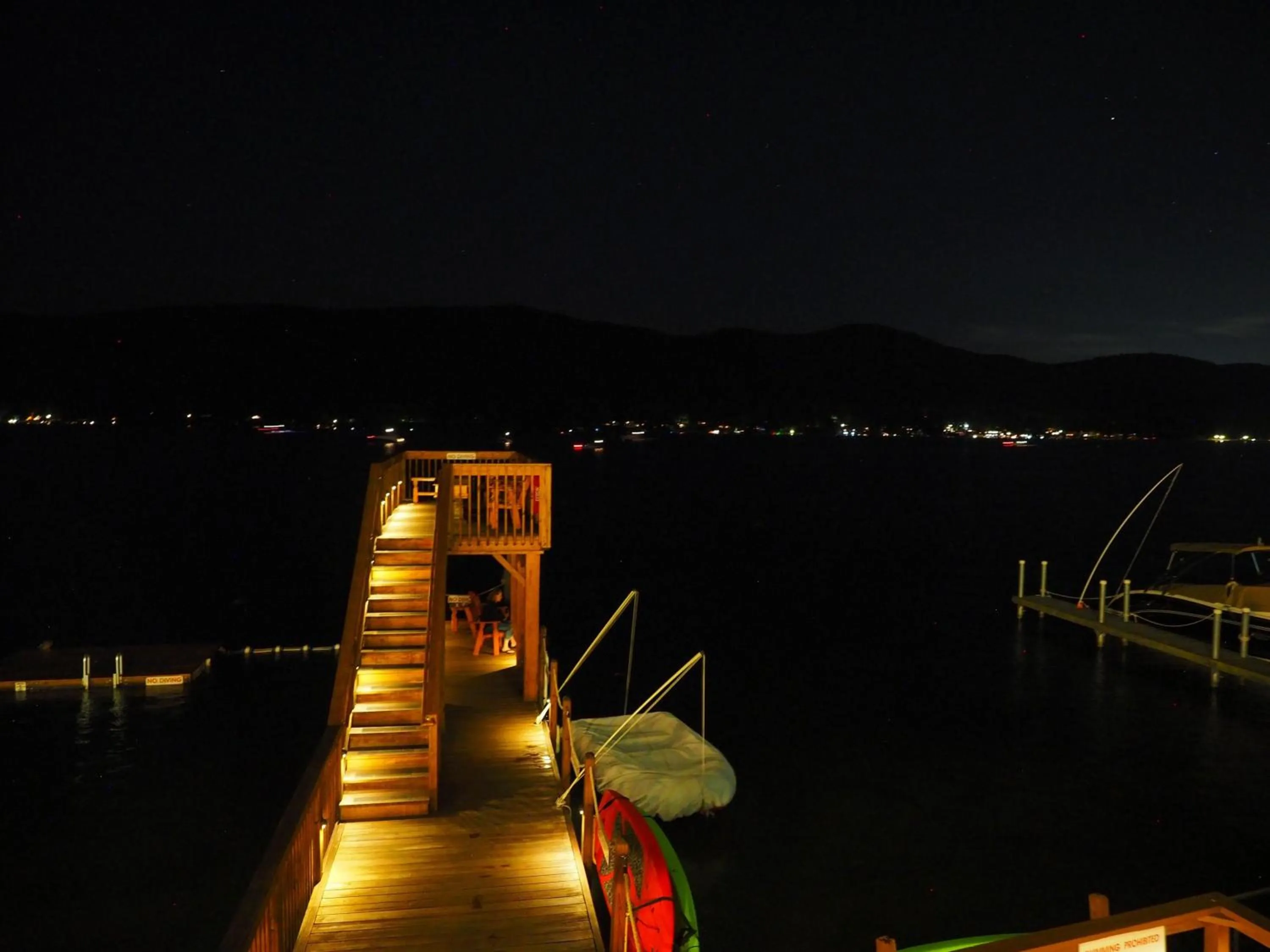 Balcony/Terrace in The Lake Motel