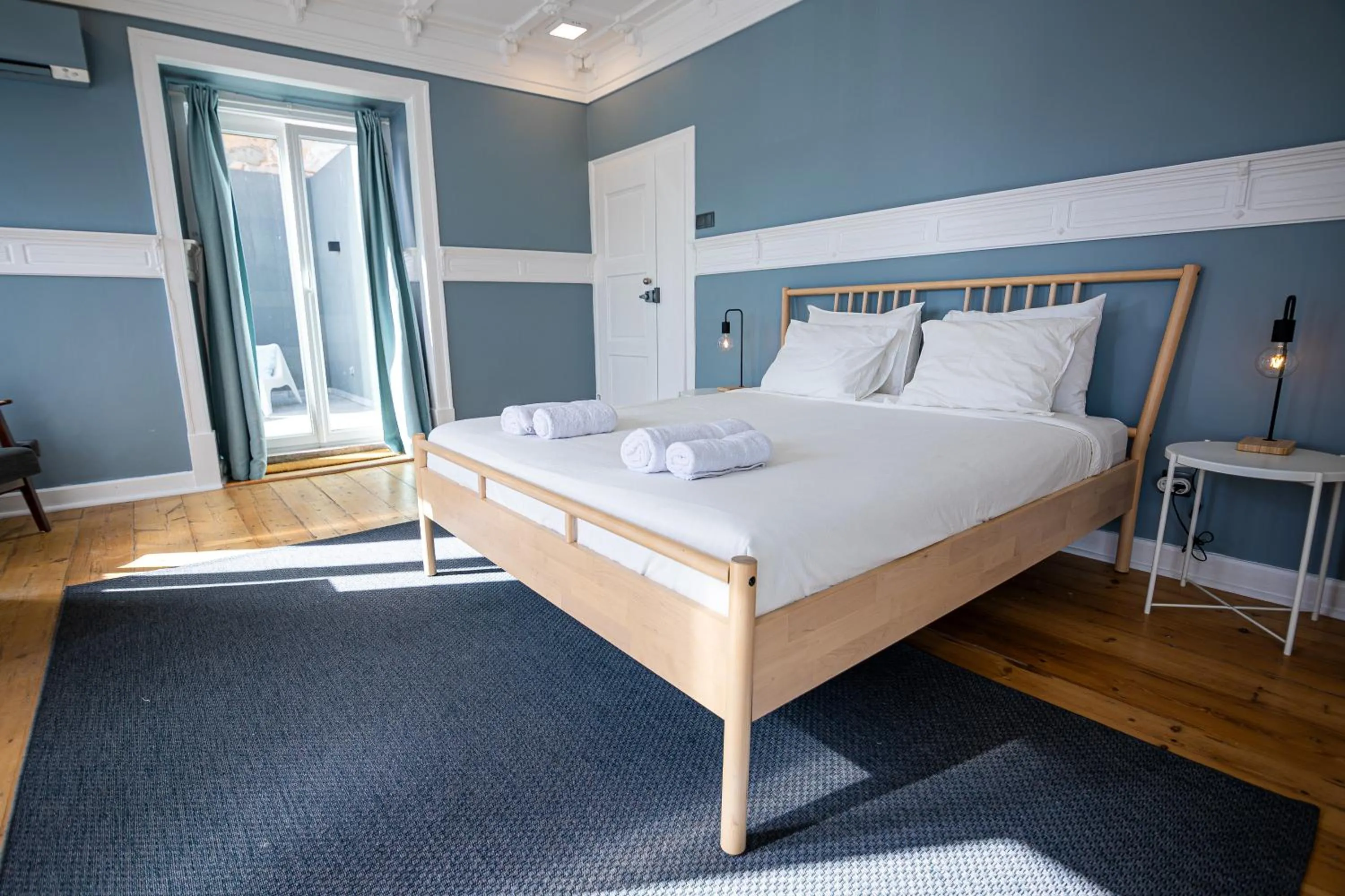 Bed in VAGO Alcântara Suites