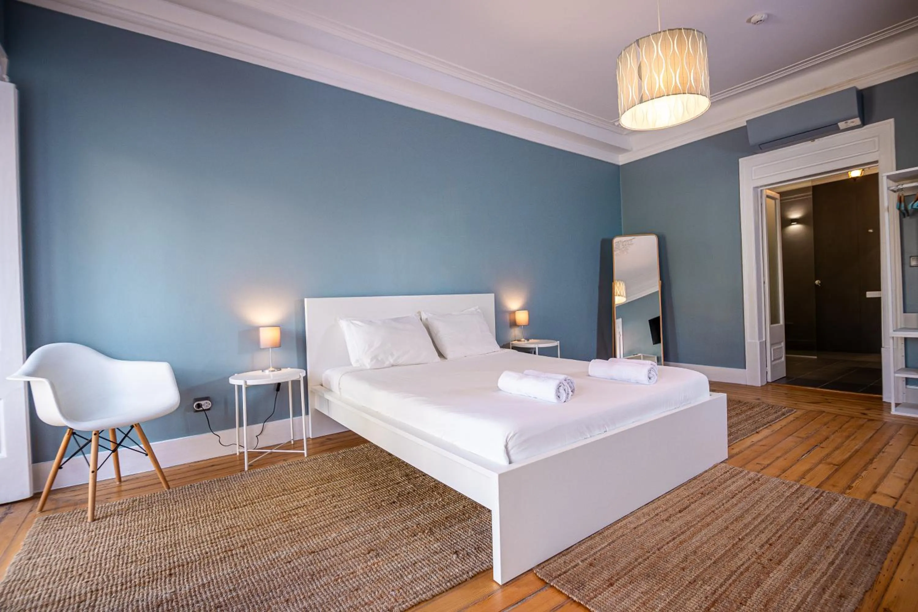 Bed in VAGO Alcântara Suites