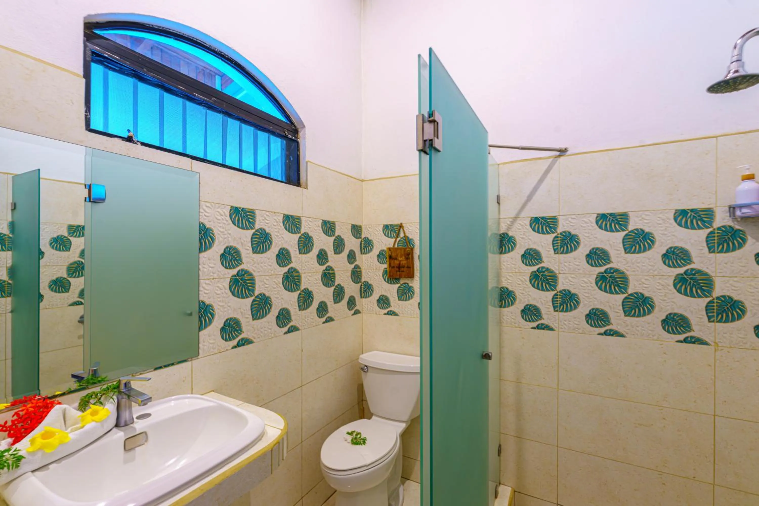 Bathroom in Hotel Mar Rey