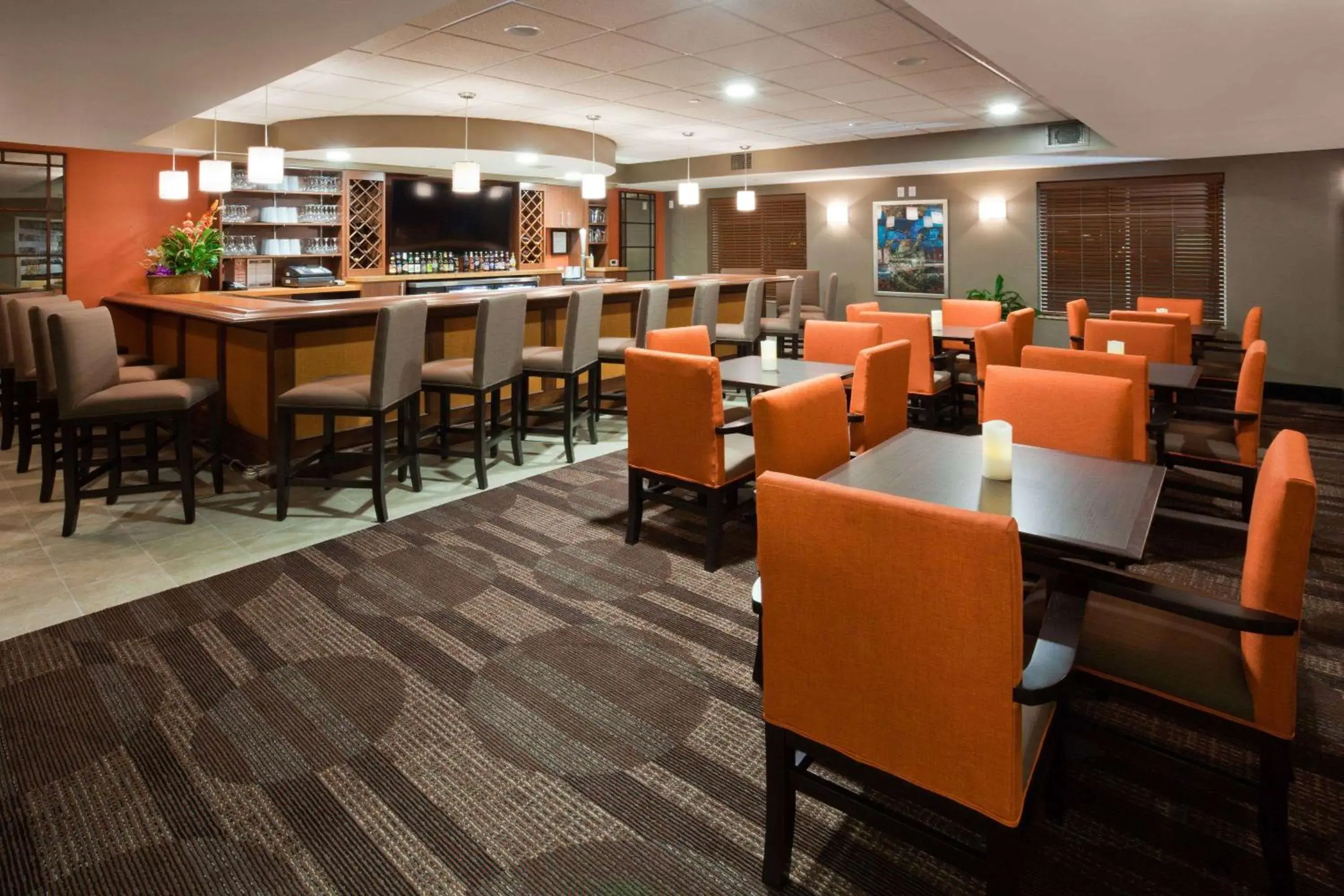 Lounge or bar in AmericInn by Wyndham Waupun Lounge or bar in AmericInn by Wyndham Waupun
