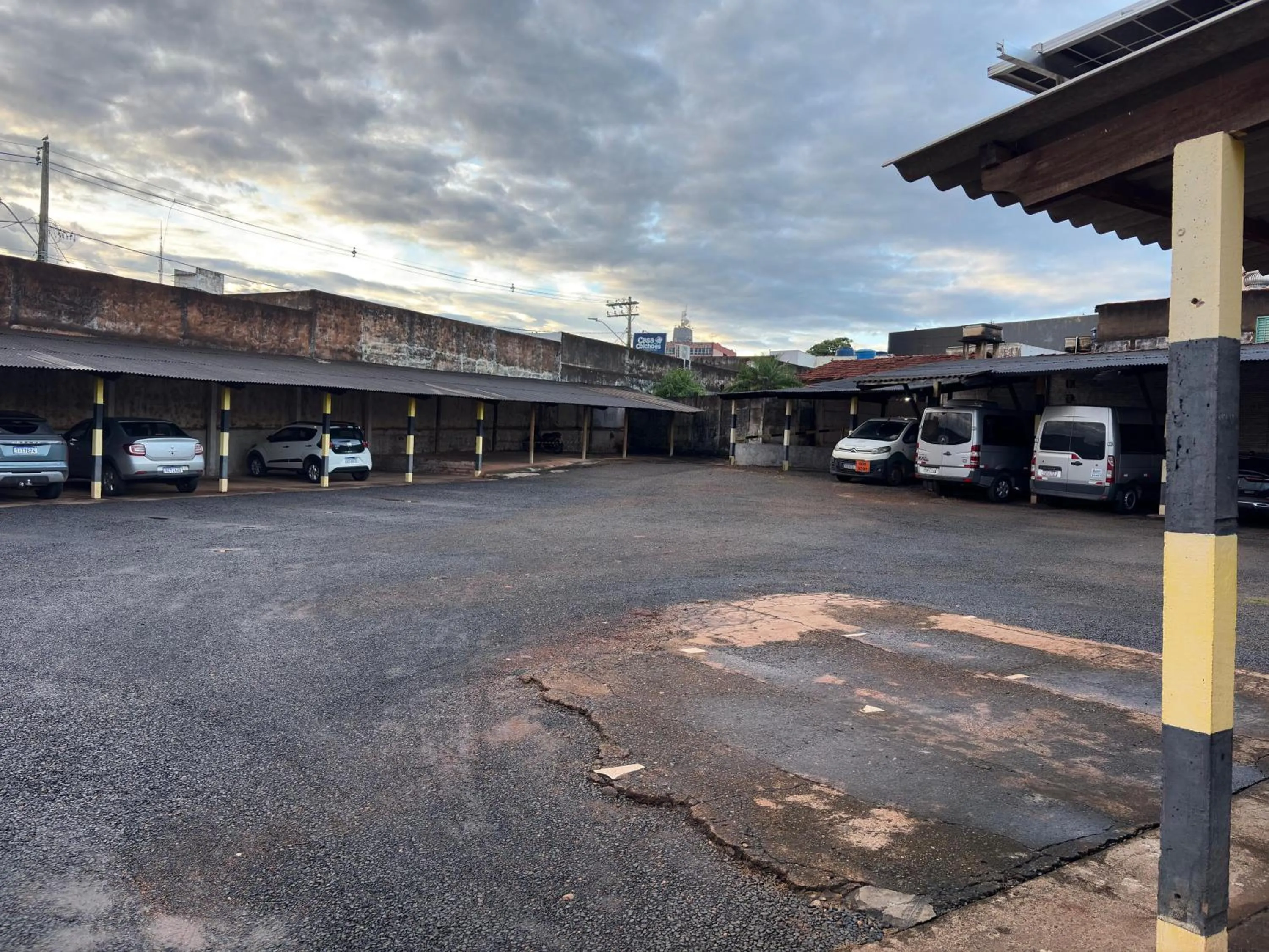 Parking in Itumbiara Palace Hotel