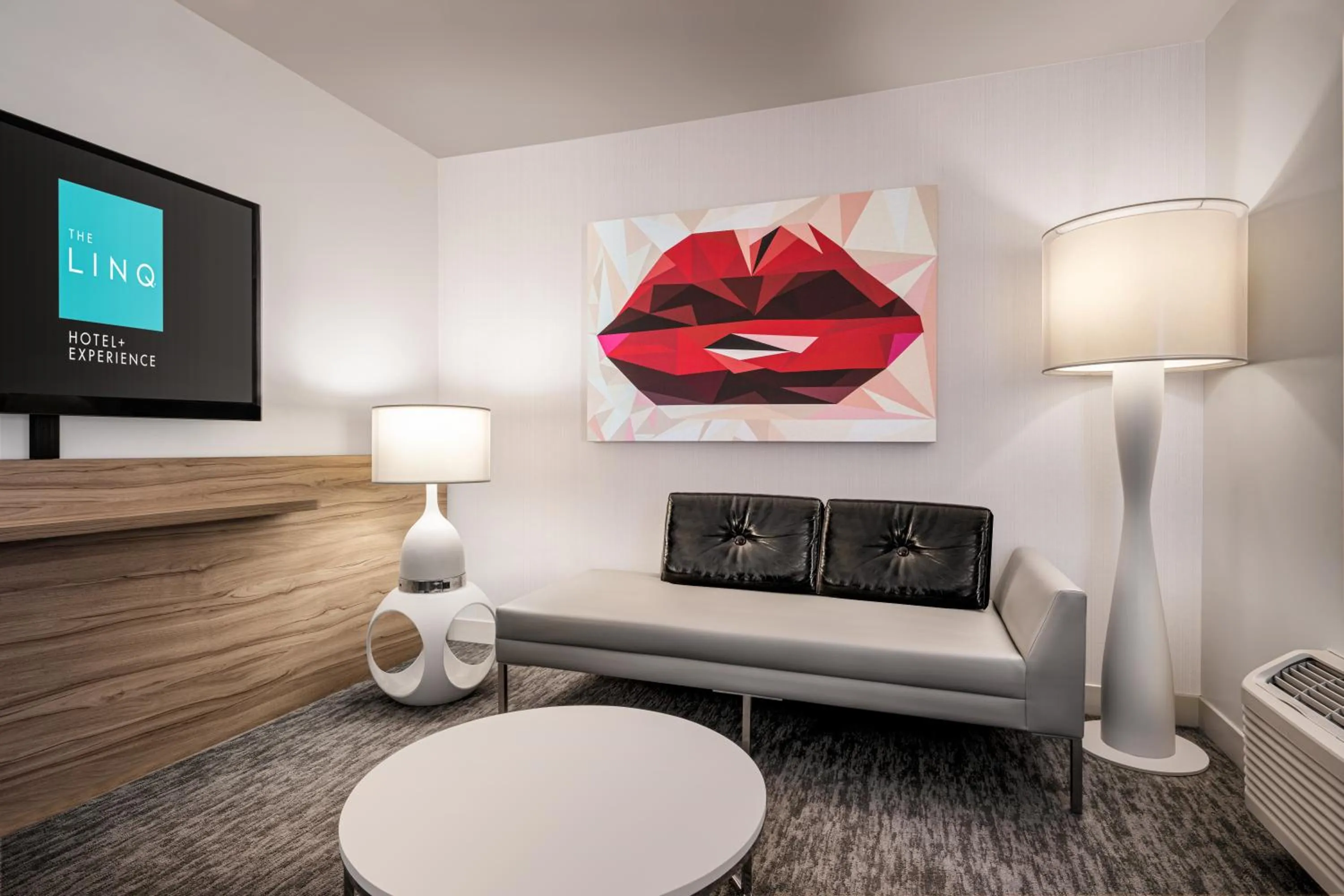 Living room in The LINQ Hotel & Casino, A Caesars Destination