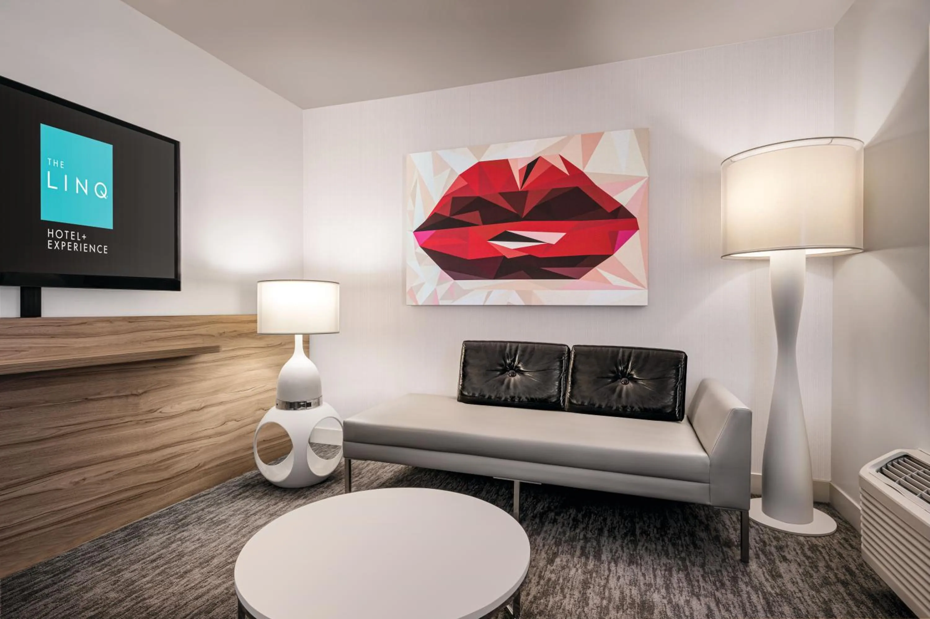 Living room in The LINQ Hotel & Casino, A Caesars Destination