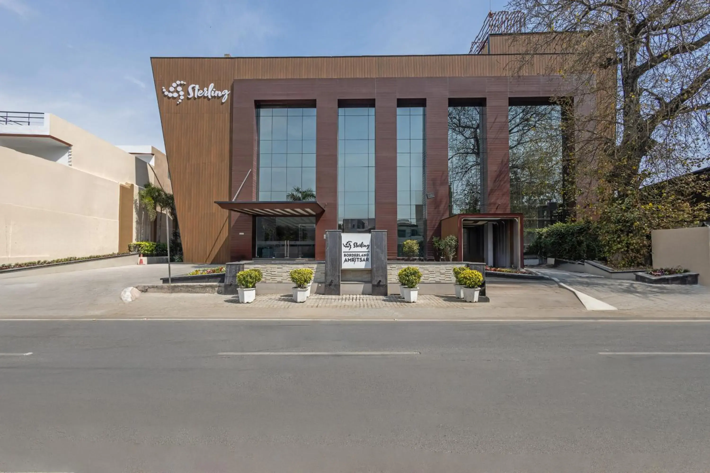 Facade/entrance in Sterling Borderland Amritsar Facade/entrance in Sterling Borderland Amritsar
