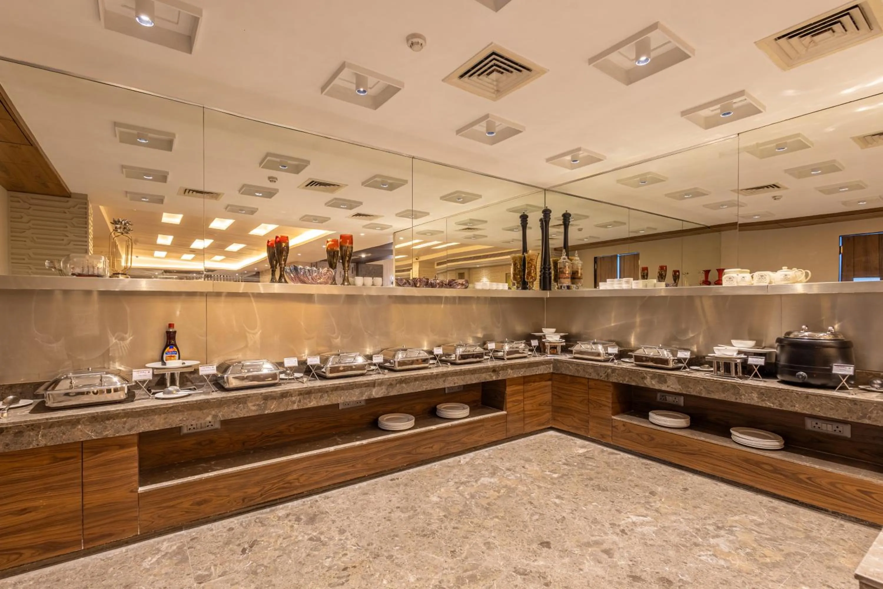 Restaurant/places to eat in Sterling Borderland Amritsar