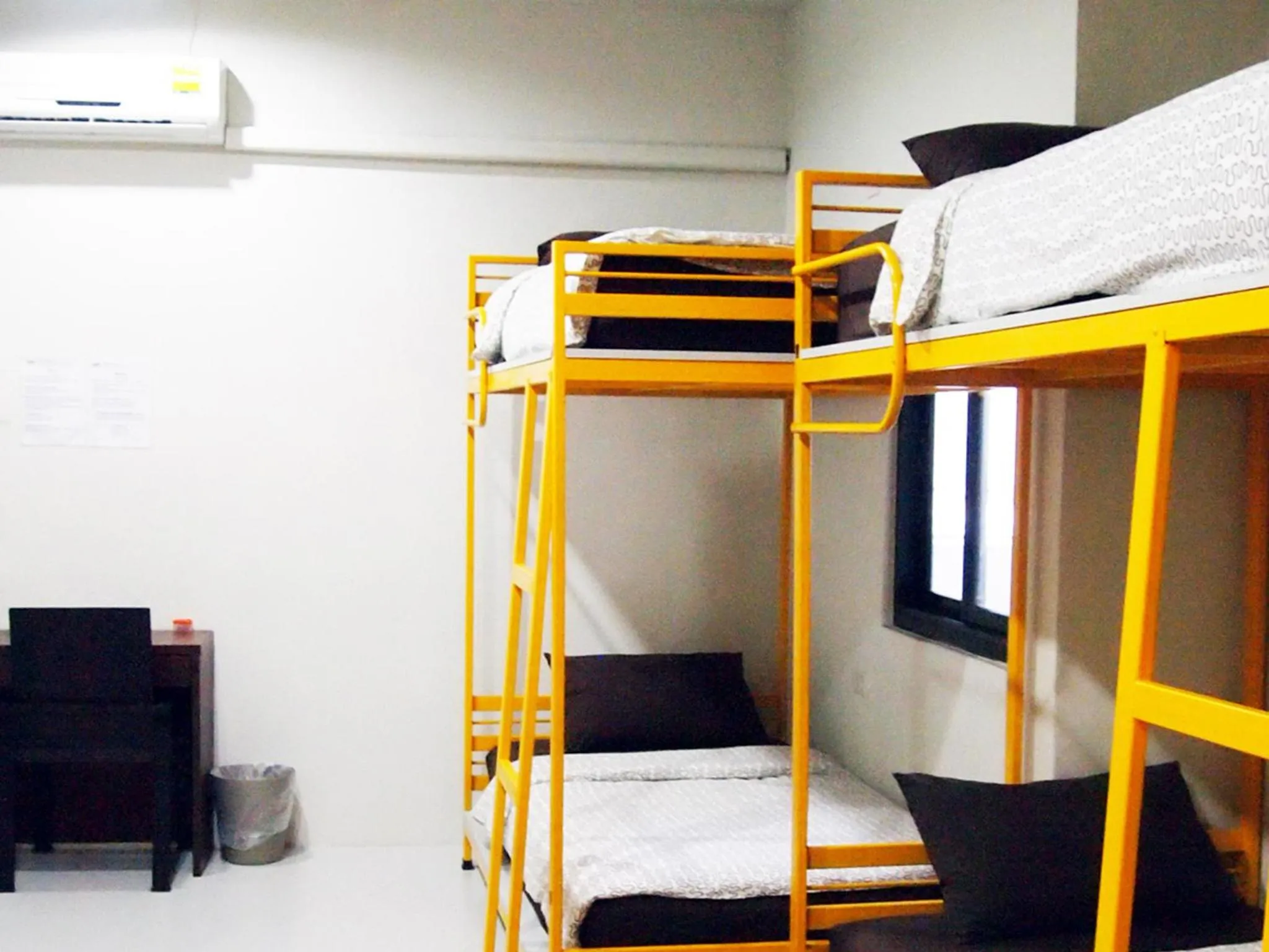 bunk bed, Bed in Phuket Sunny Hostel