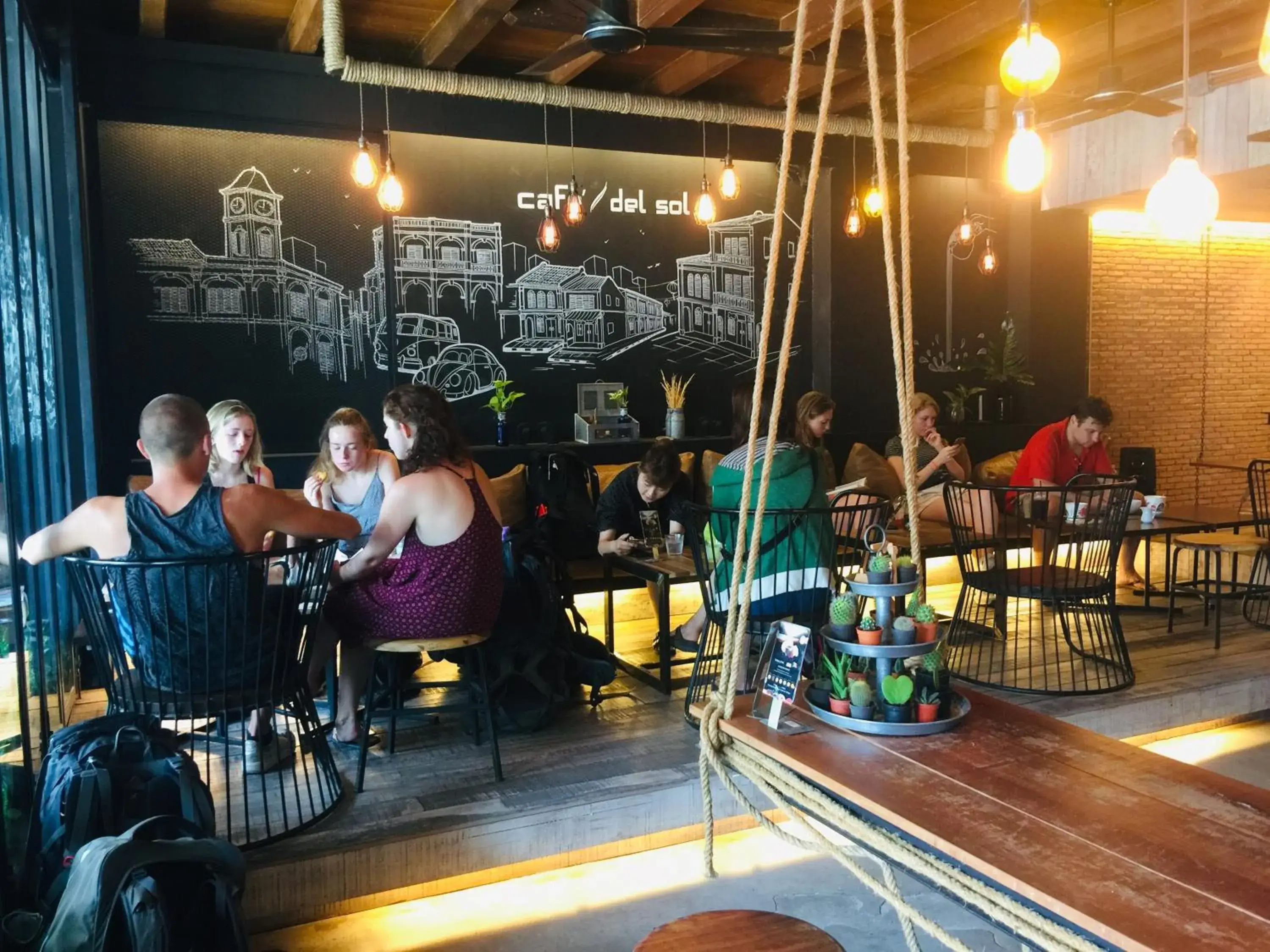Restaurant/places to eat in Phuket Sunny Hostel Restaurant/places to eat in Phuket Sunny Hostel