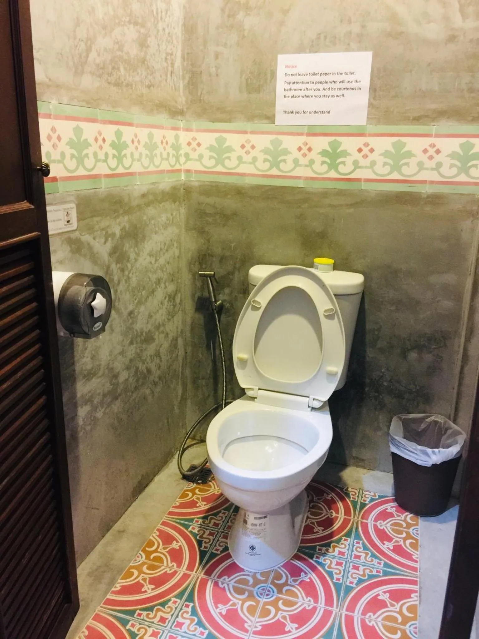 Toilet in Phuket Sunny Hostel