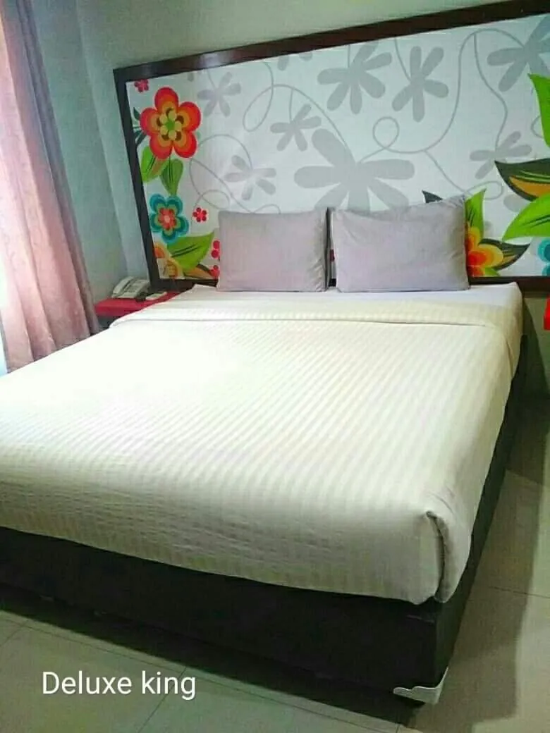 Bed in HOTEL SYARIAH GRAND JAMEE