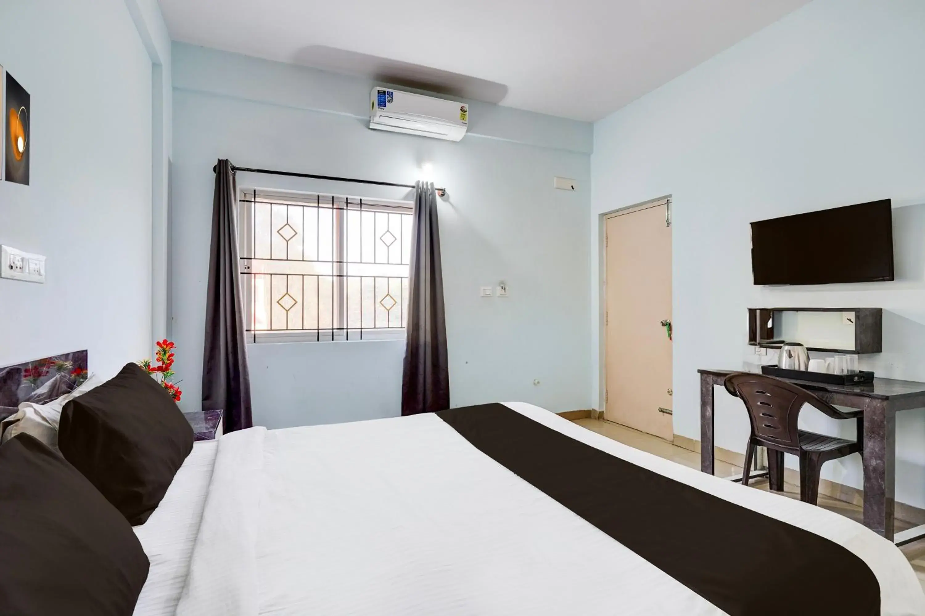 Bedroom, Bed in Collection O Uttarahalli Bedroom, Bed in Collection O Uttarahalli