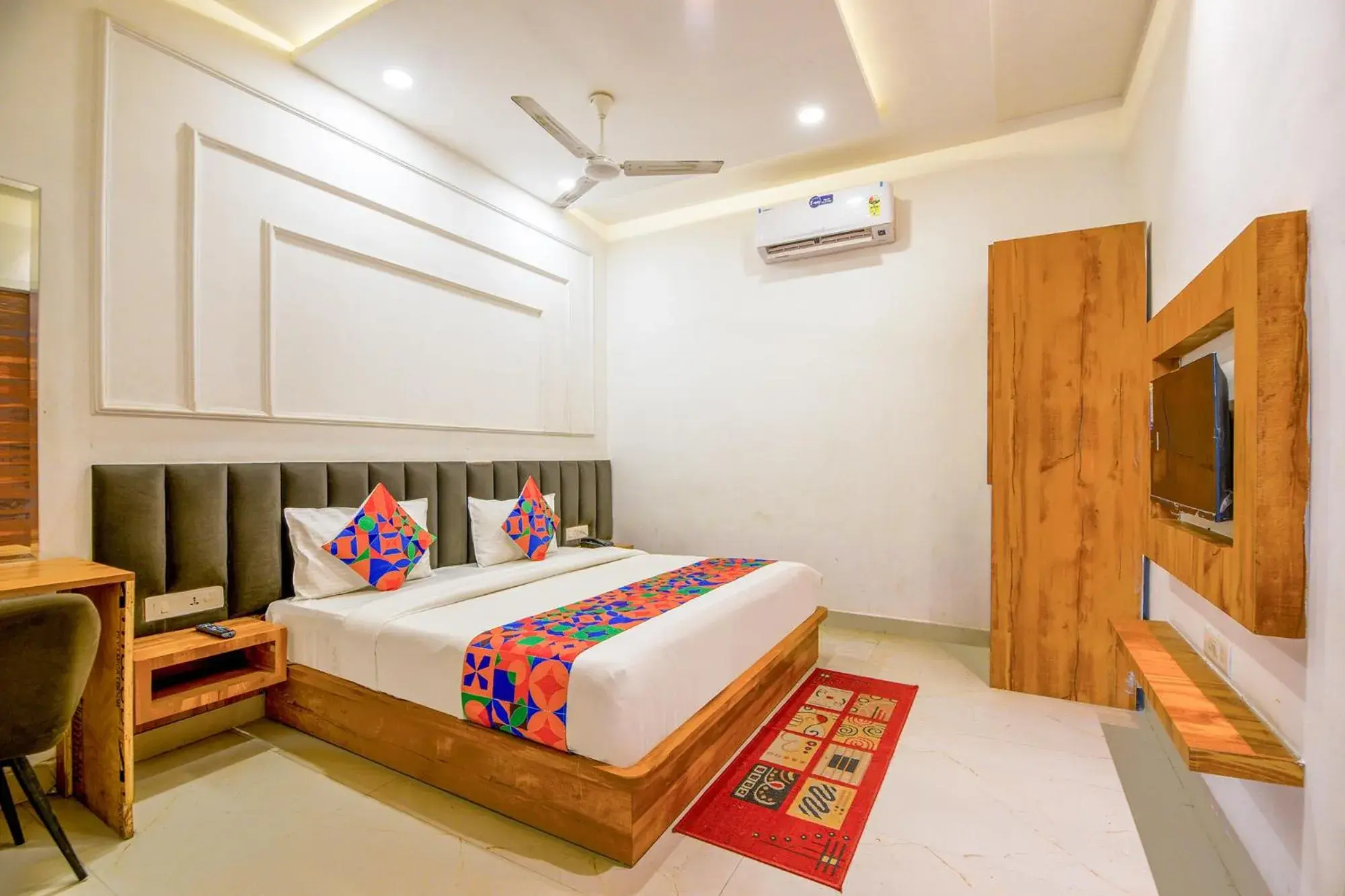 Superior Double Room - single occupancy in FabHotel Amar Villa Superior Double Room - single occupancy in FabHotel Amar Villa