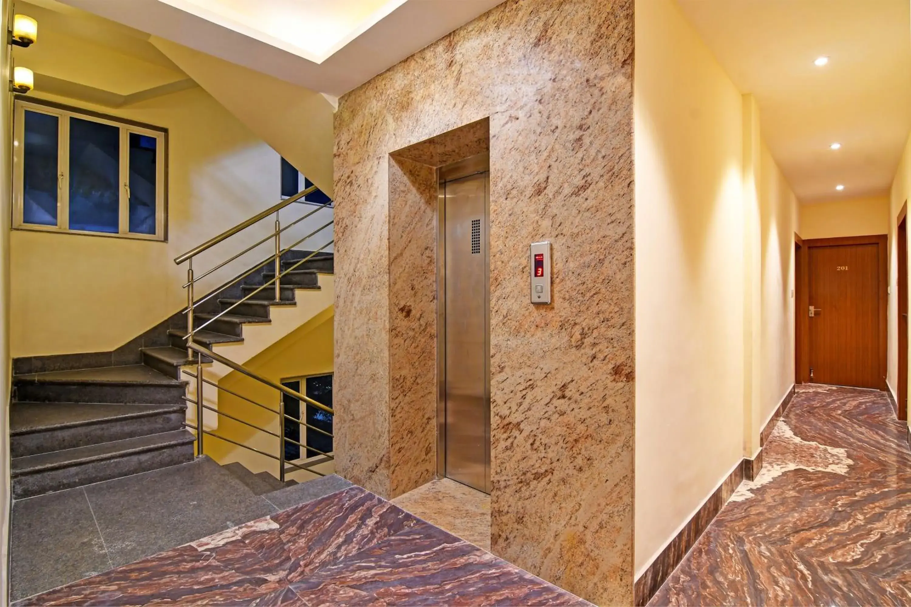 Lobby or reception in Townhouse Refresh Lobby or reception in Townhouse Refresh