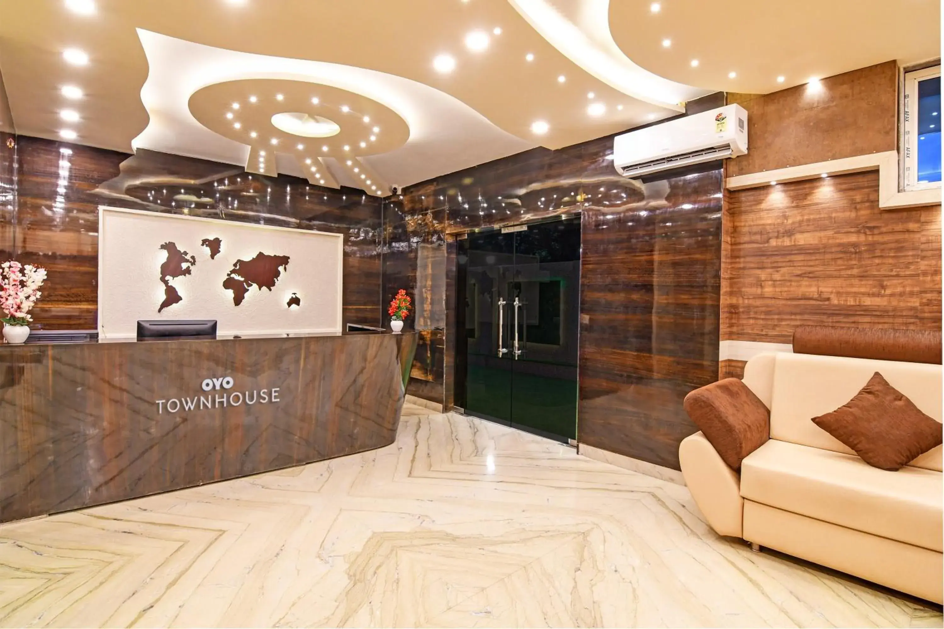 Lobby or reception in Townhouse Refresh Lobby or reception in Townhouse Refresh