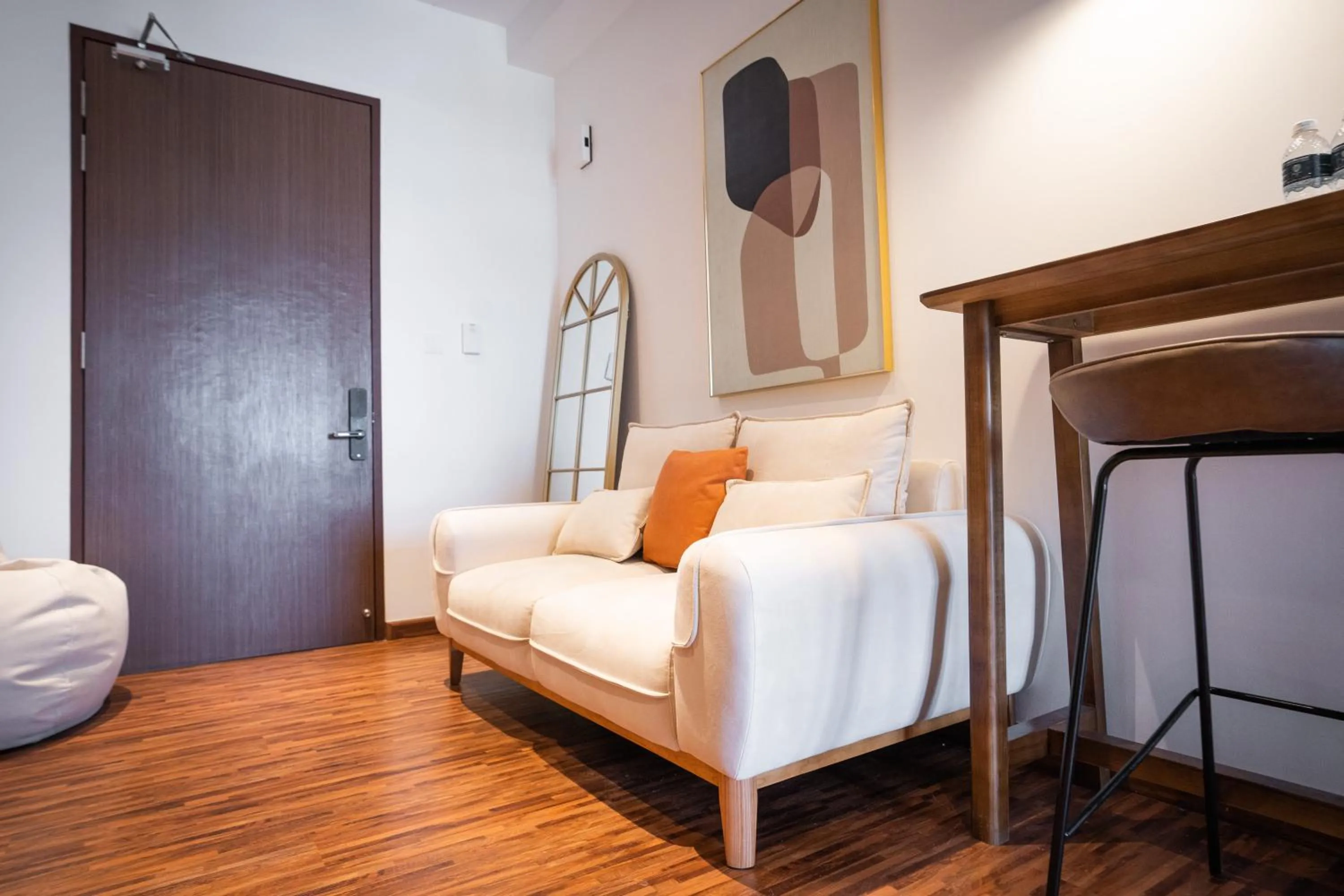 Living room, Bed in K Avenue by Pinstay